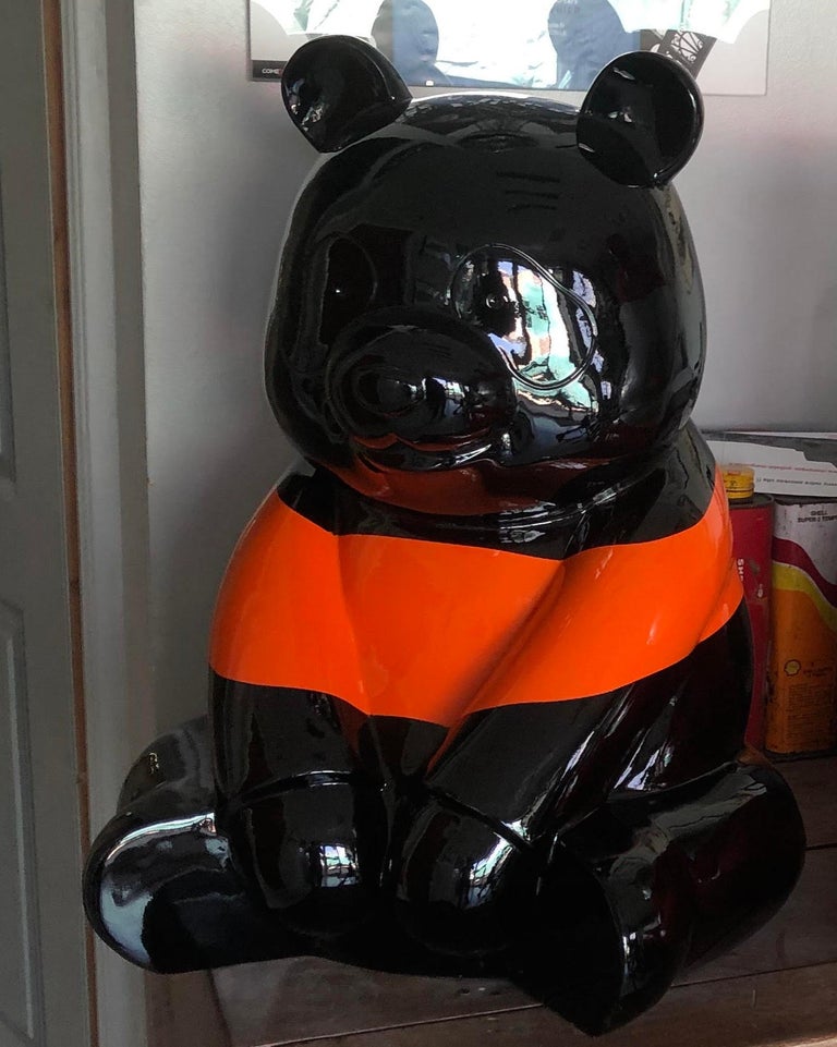 united pandasan is an exciting, highly sought-after Pop Art inspired sculpture by acclaimed Japanese Neo-Pop artist, Hiro Ando
This work in the round is painted glossy Pop Art Colors , depicting the cat as a revered Robot wrestler, and belongs to
