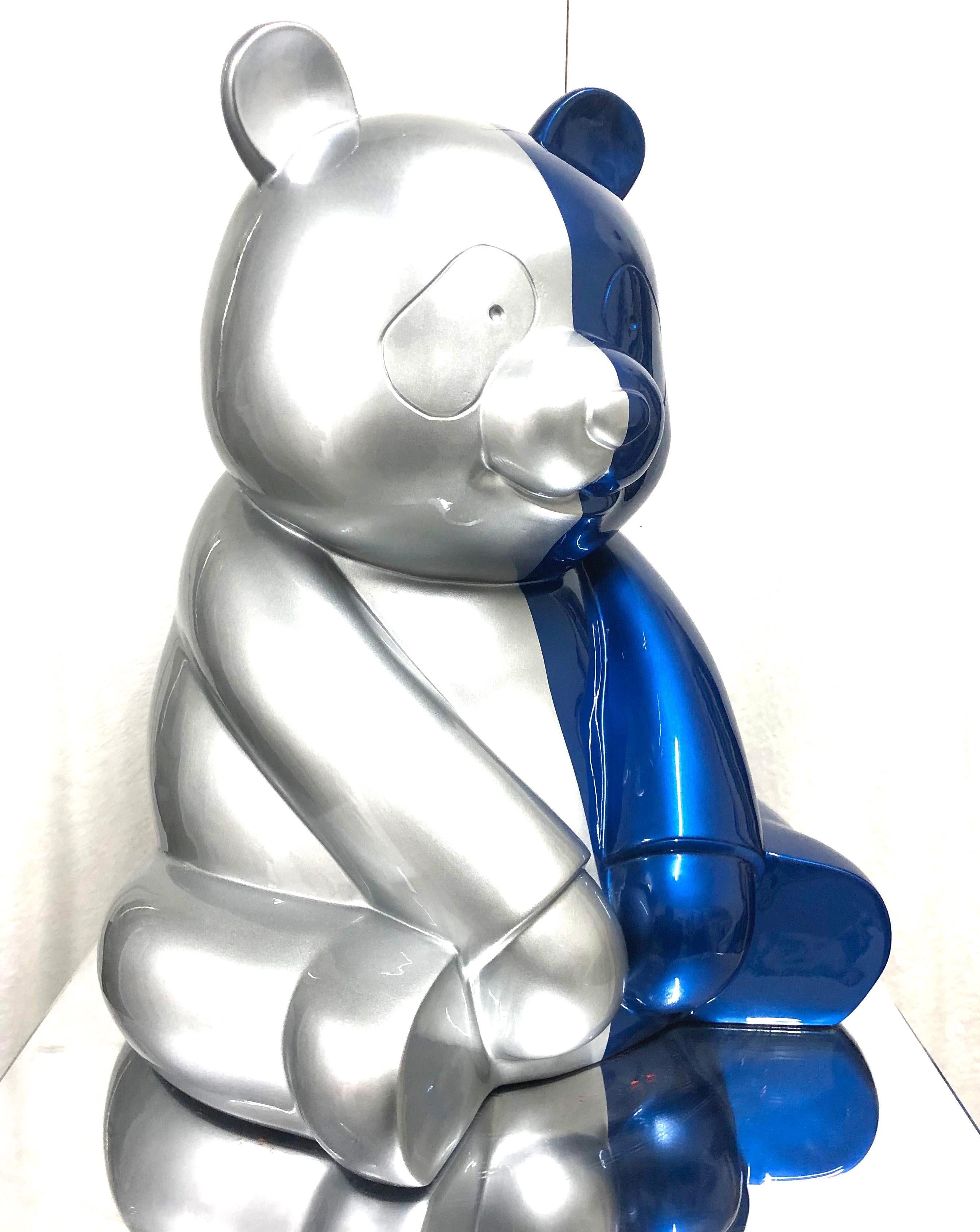 The United Pandasan  : Spectral Symmetry Blu & Silver - Contemporary Sculpture by HIRO ANDO