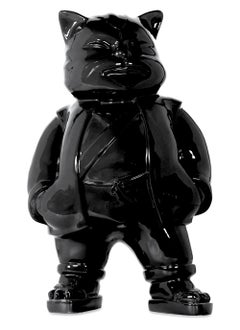 Urbancat Elegance: Black Metropolis Muse