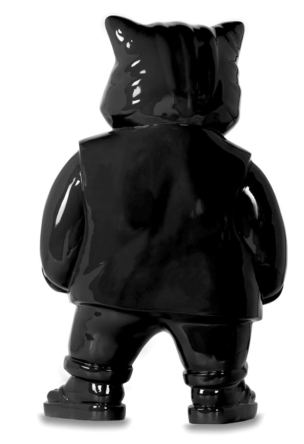 Urbancat Elegance : Schwarze Metropolis Muse im Angebot 3