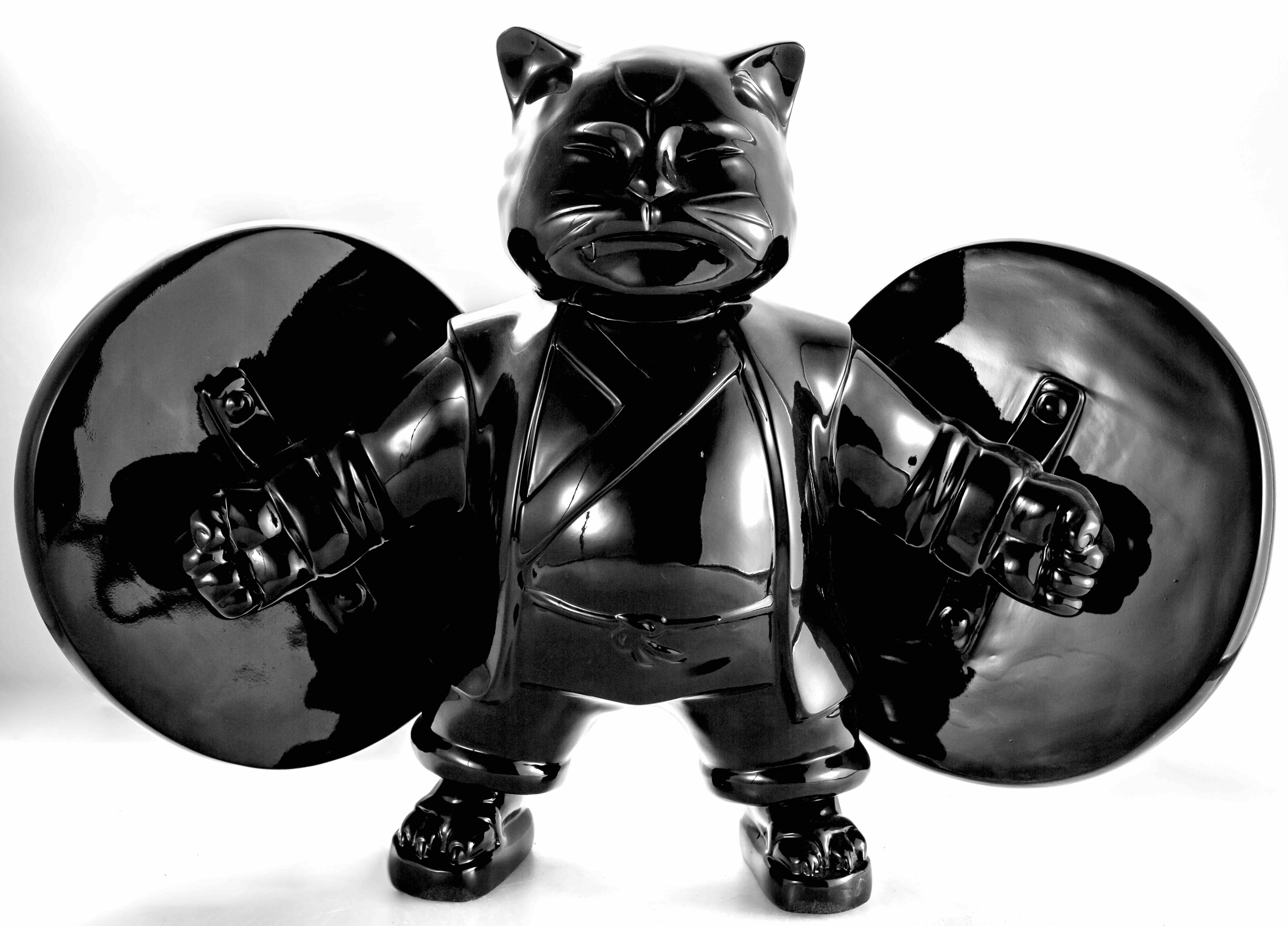 Commanding Warriorcat : Black Eternal Vigil - Contemporary Sculpture by HIRO ANDO