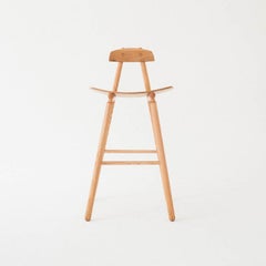 Sgabello Hiro in noce