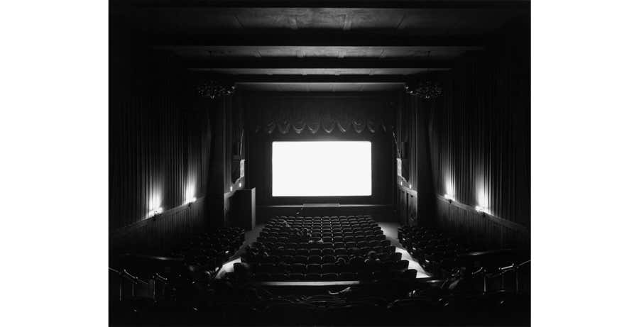 Plaza, New York, 1978 – Hiroshi Sugimoto