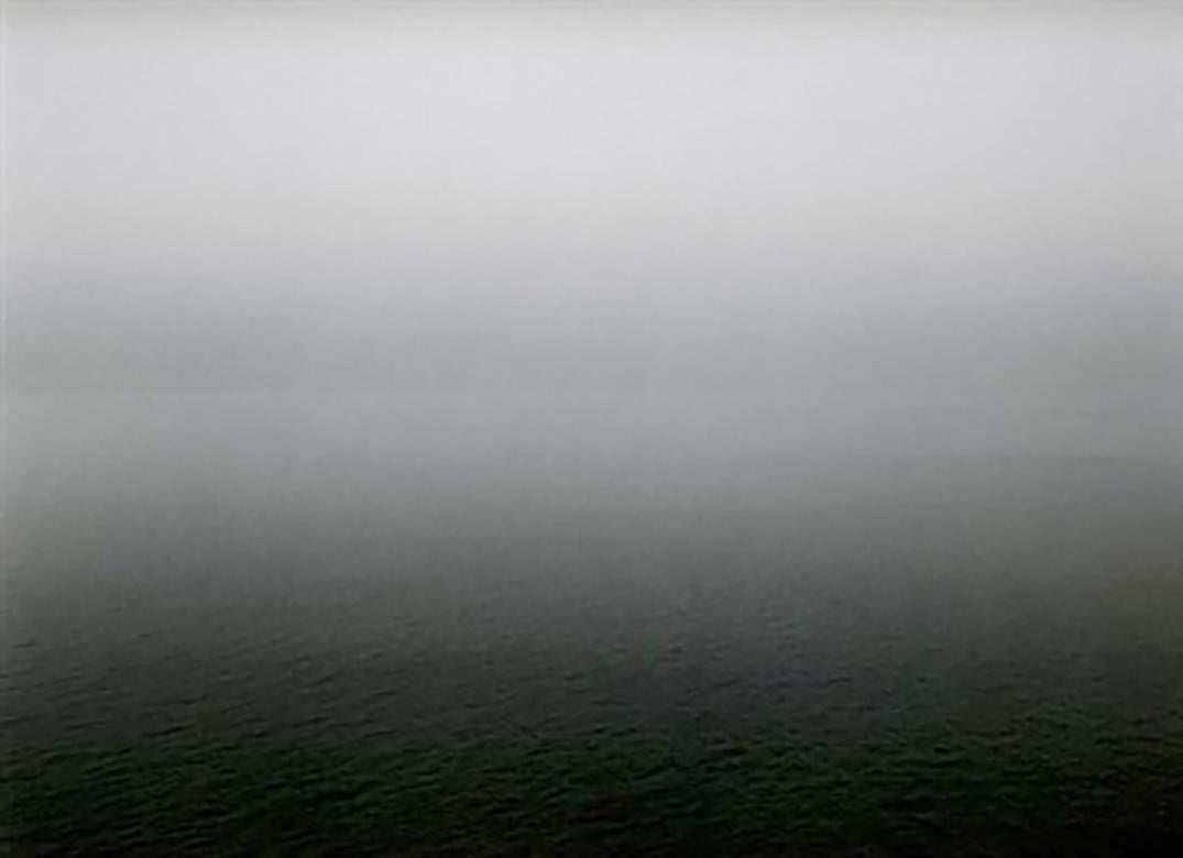 Hiroshi Sugimoto, Time Exposed, Seascape #344, mer Ionienne, Santa Cesarea, 1990

Méditation hypnotique sur le temps à travers la répétition et la constance, le portfolio Time Exposed de Hiroshi Sugimoto se compose de cinquante paysages marins pris