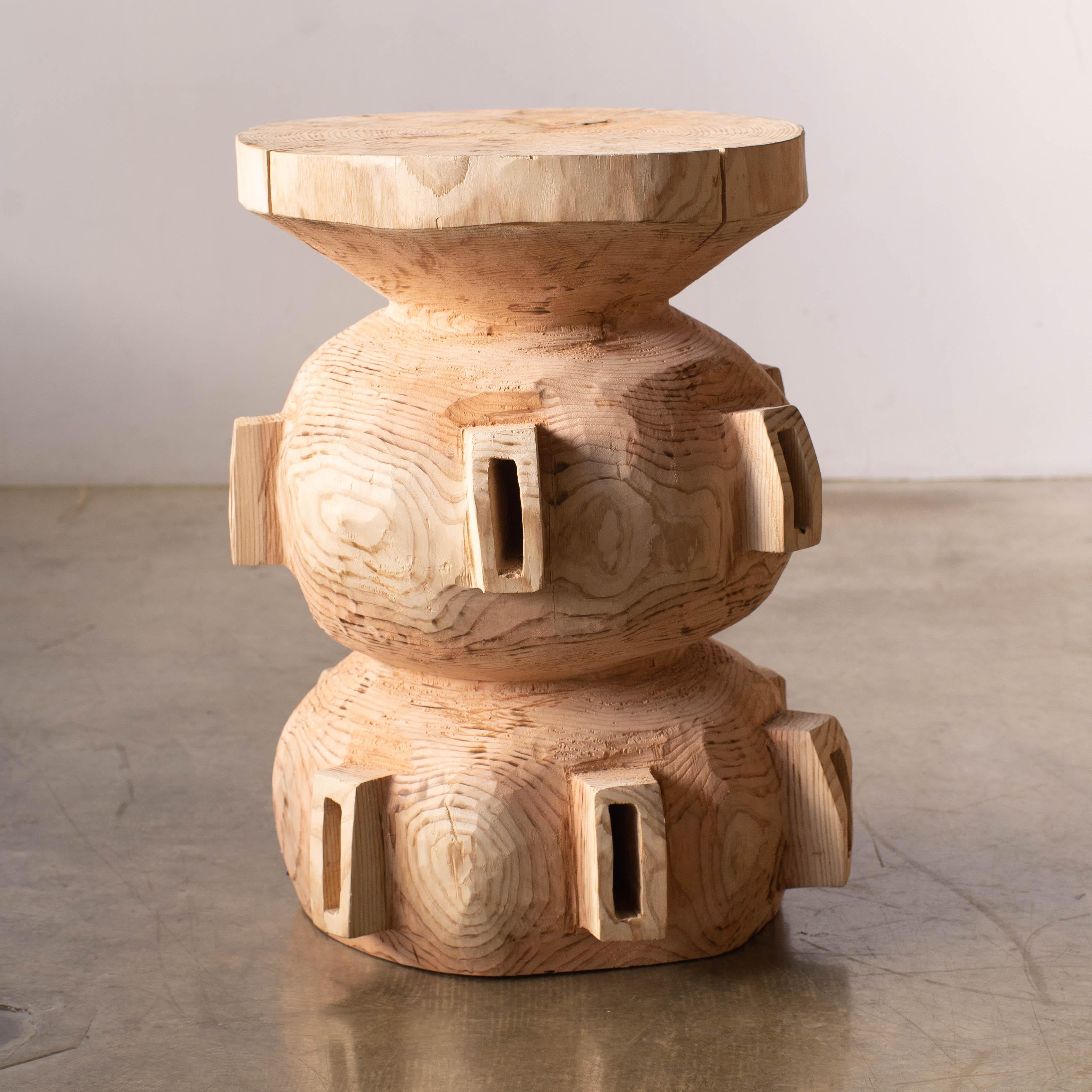 Name: Spaceship mam
Sculptural stool by Hiroyuki Nishimura and zone carved furniture
Material: Cedar
This work is carved from log with some kinds of chainsaws.
Most of wood used for Nishimura's works are unable to use anything, these woods are
