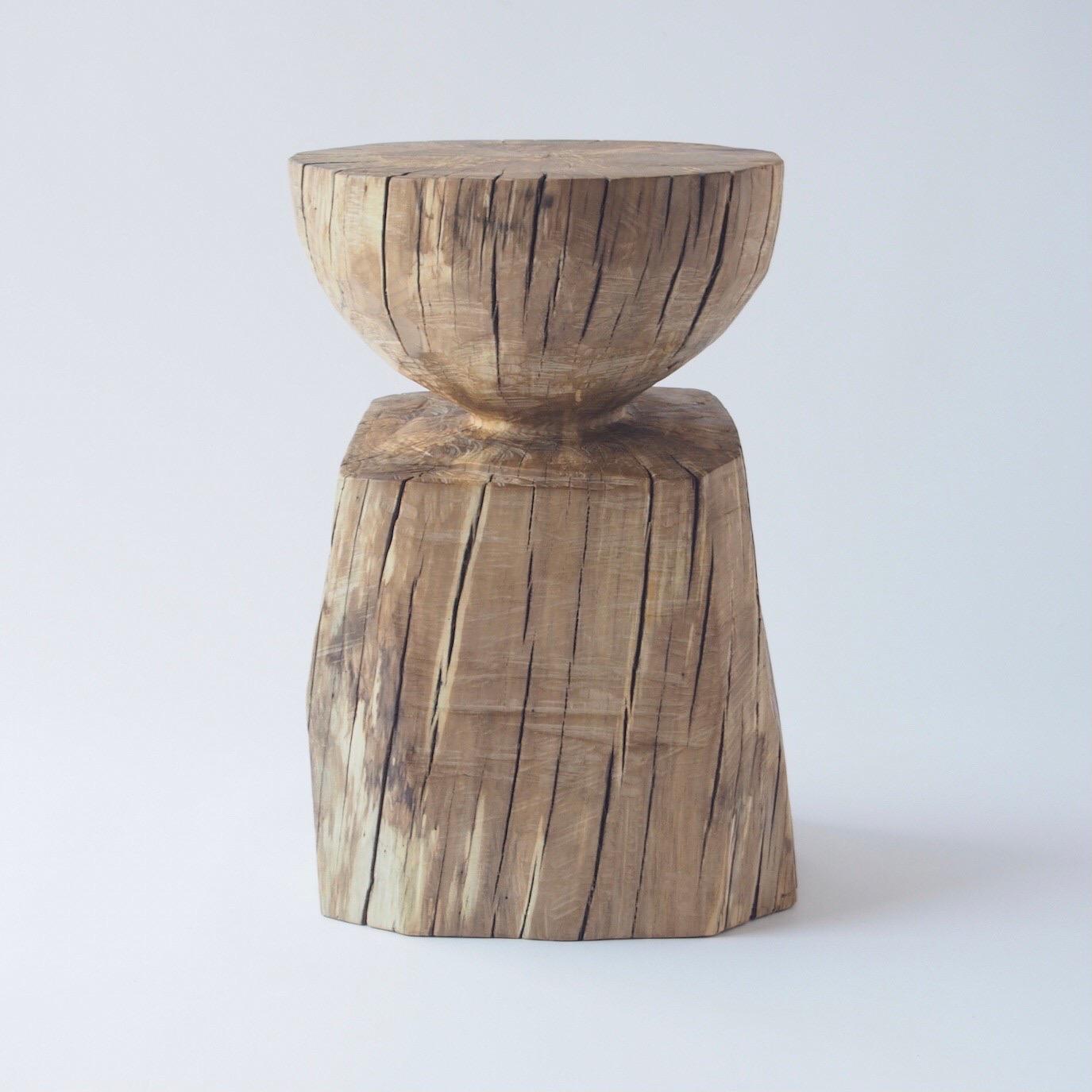 Japonais Tabouret en bois sculptural Hiroyuki Nishimura et Zogei Furniture 11 avec vernis tribal en vente