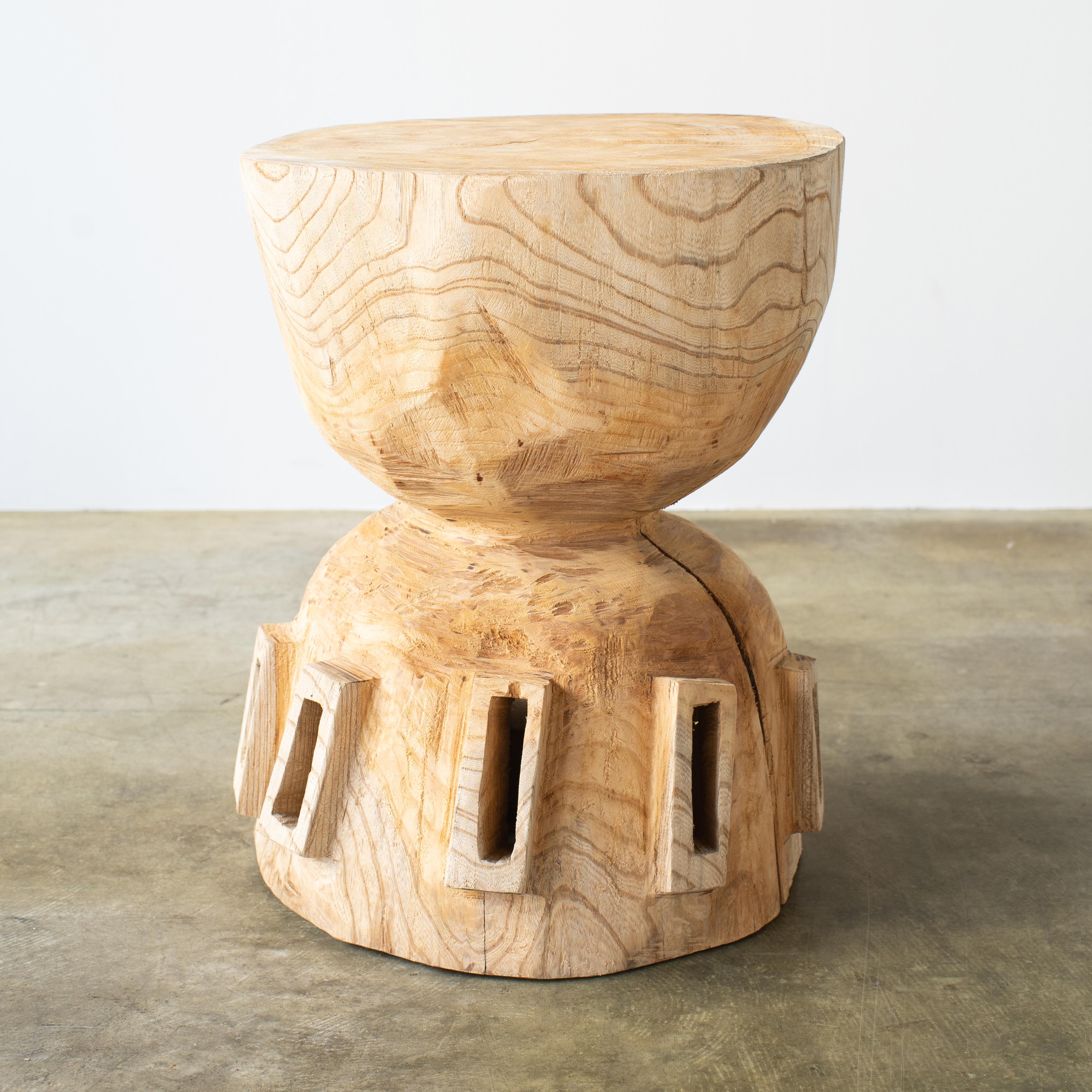 Name: Spaceship
Sculptural stool by Hiroyuki Nishimura and zone carved furniture
Material: zelkova
This work is carved from log with some kinds of chainsaws.
Most of wood used for Nishimura's works are unable to use anything, these woods are