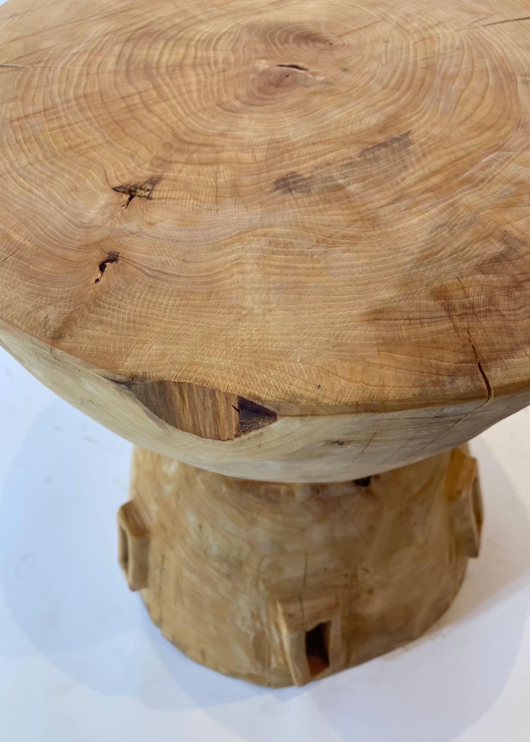 Name: Spaceship
Sculptural stool by Hiroyuki Nishimura and zone carved furniture
Material: Chinese black pine
This work is carved from log with some kinds of chainsaws.
Most of wood used for Nishimura's works are unable to use anything, these woods