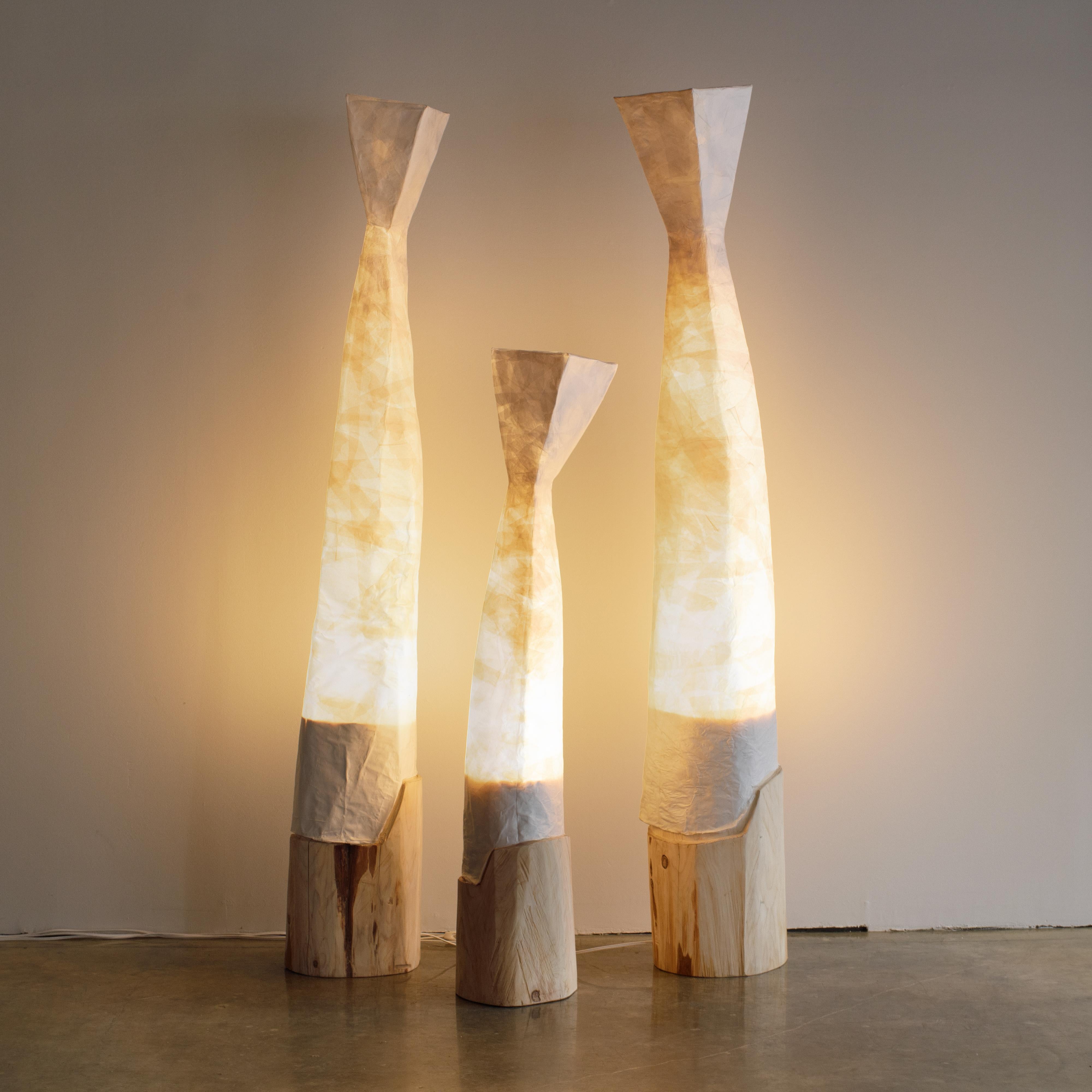 XXIe siècle et contemporain Grande lampe sculpturale Hiroyuki Nishimura avec 2 abat-jour en papier japonais en vente