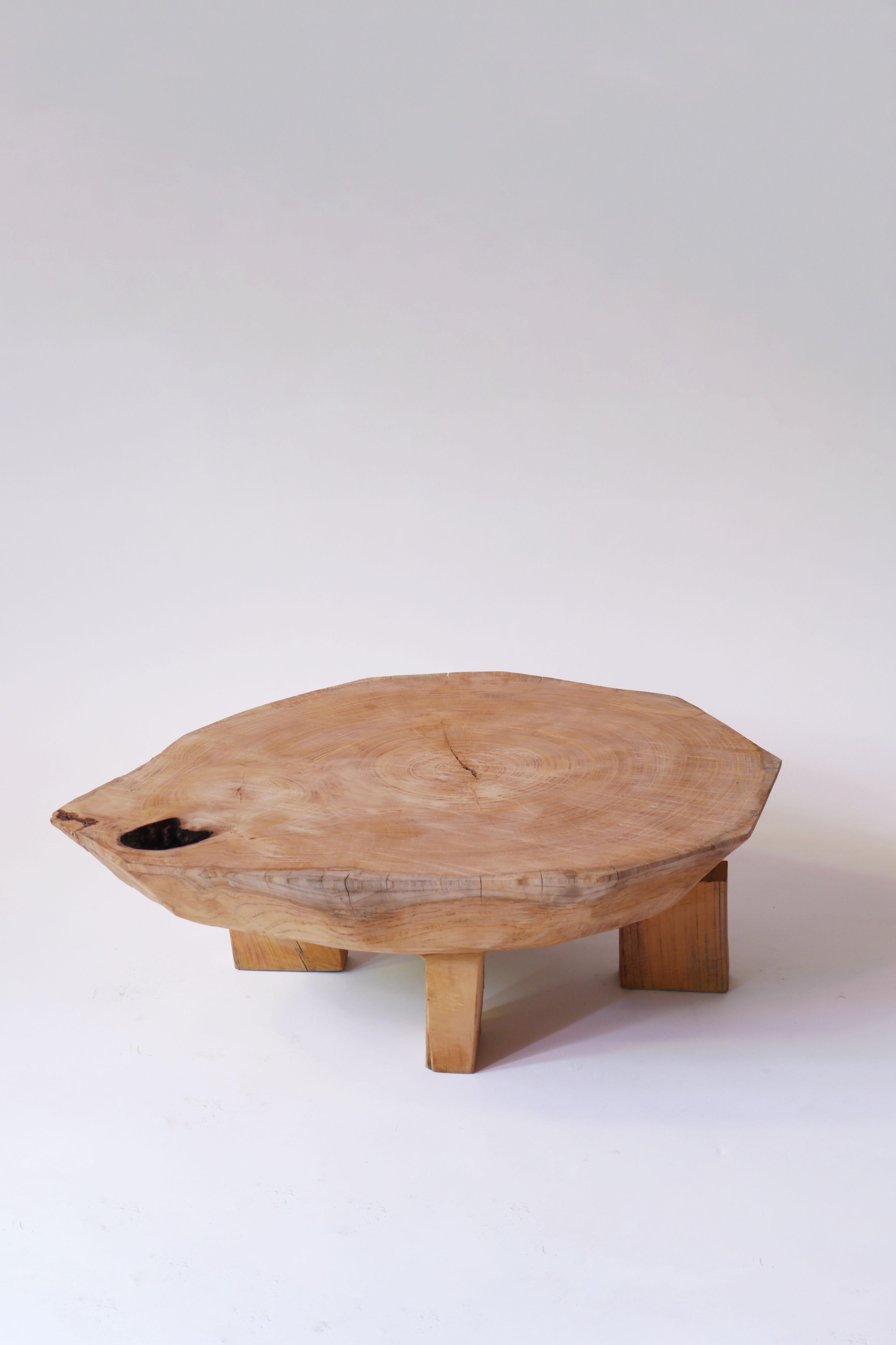 Sculpté à la main Table basse sculpturale Hiroyuki Nishimura Amanokaguyama en vente
