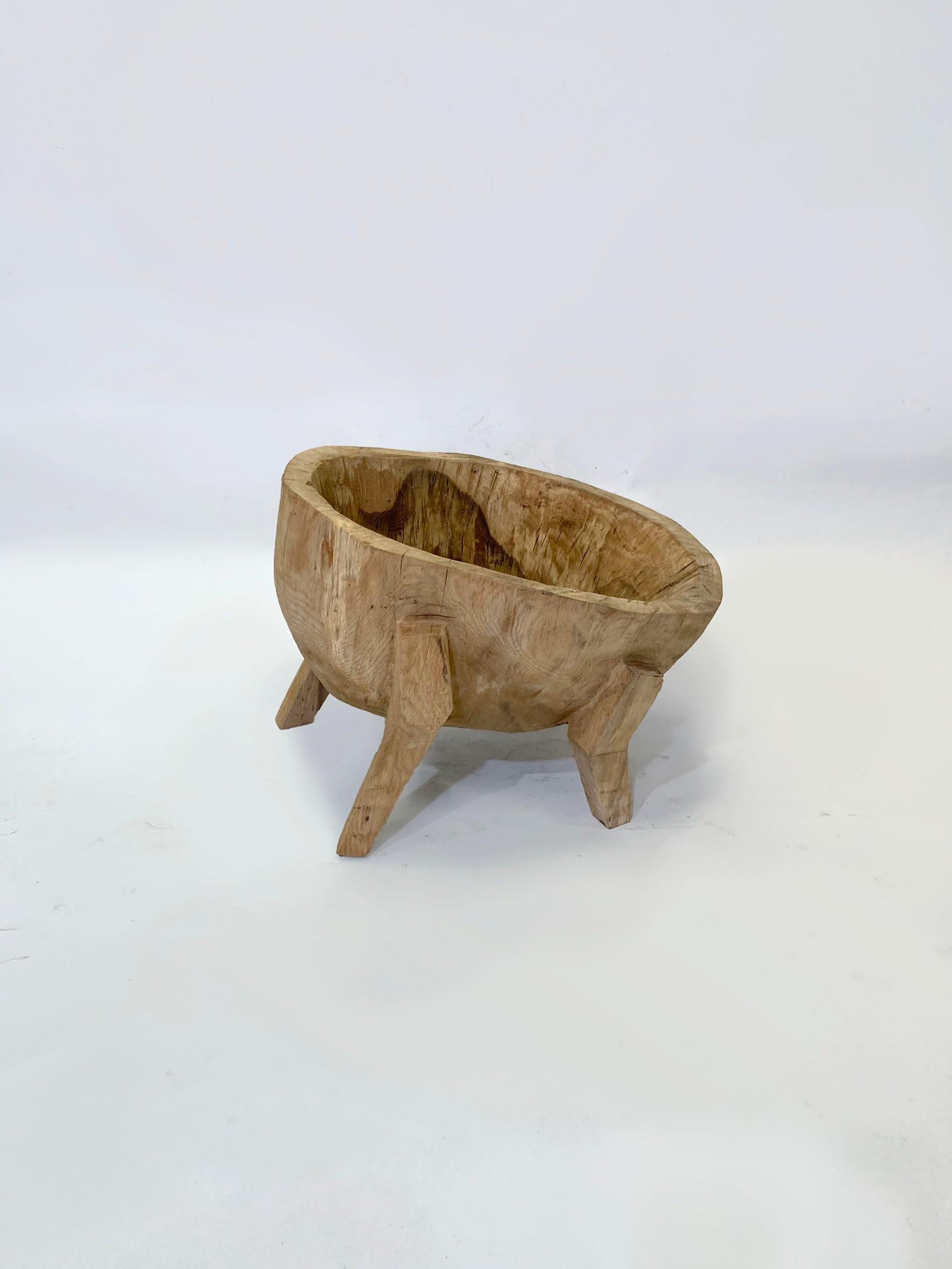 Hand-Carved Hiroyuki Nishimura Sculpture Magazine Rack Basket Tray Glamping Tribal Style For Sale