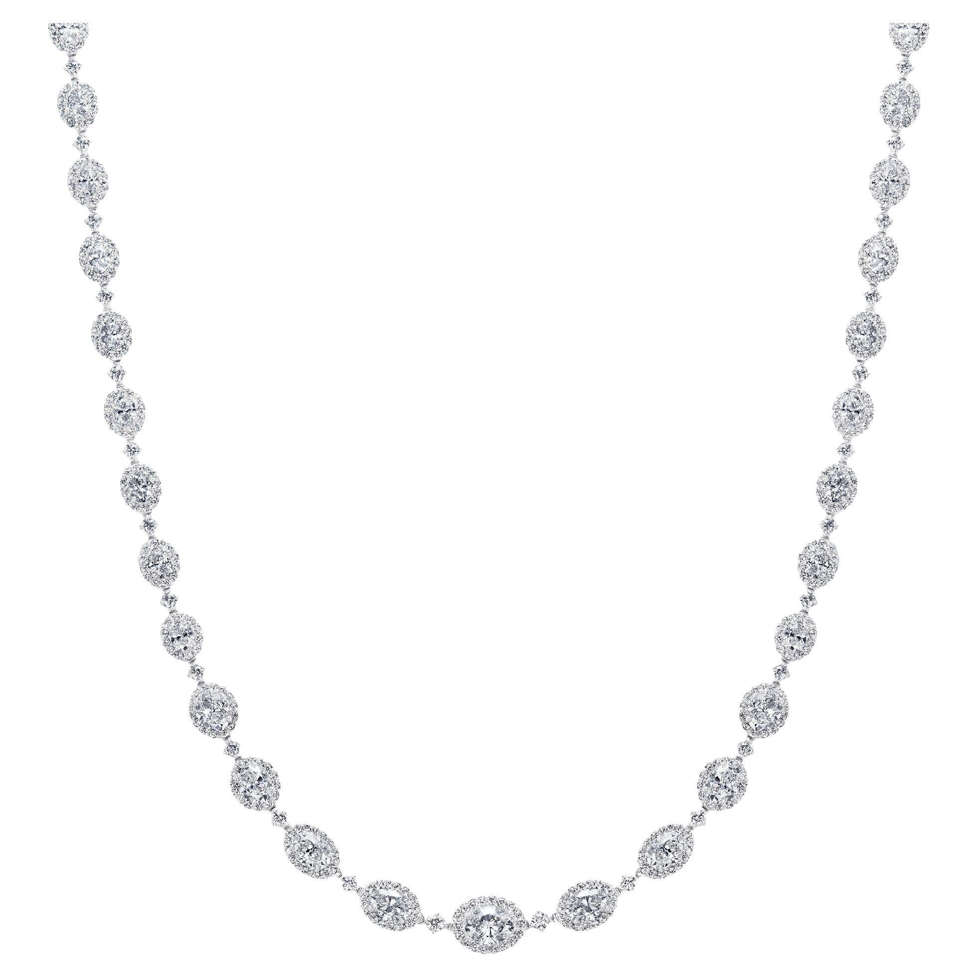 Regale Hirsh-Diamant-Halskette