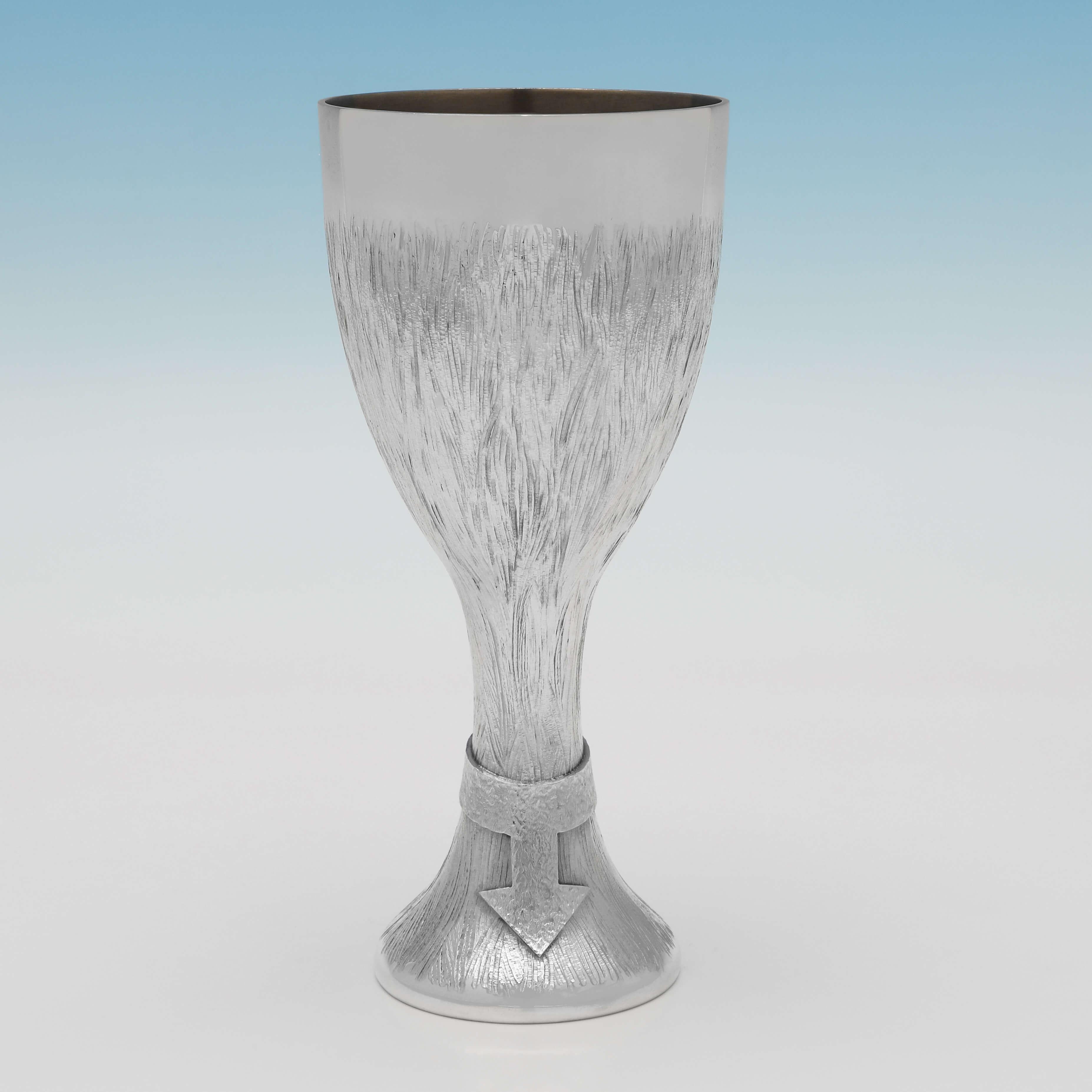 Mid-Century Modern 'His & Her' Sterling Silver Pair of Goblets, Christopher Lawrence London 1974 For Sale