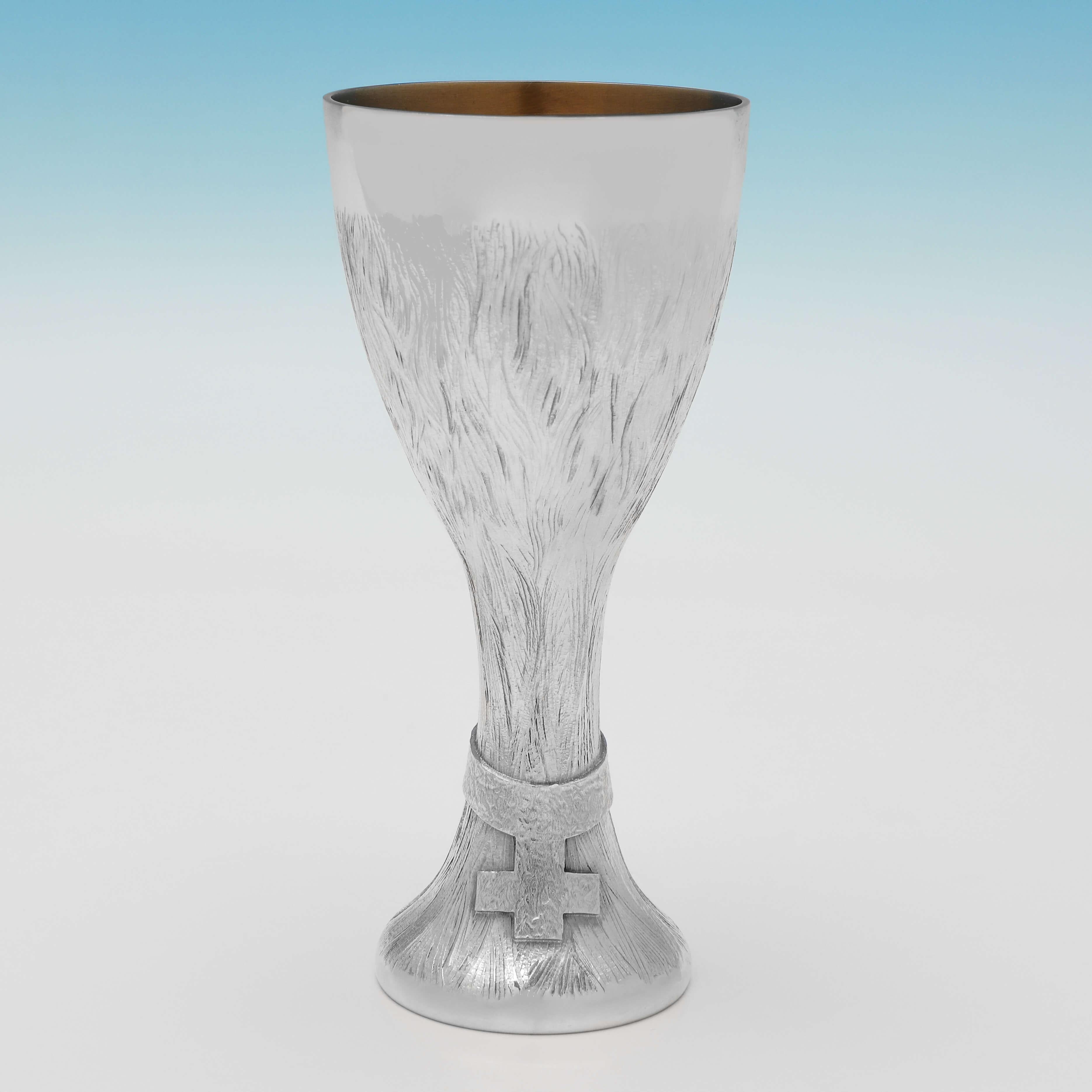 Late 20th Century 'His & Her' Sterling Silver Pair of Goblets, Christopher Lawrence London 1974 For Sale