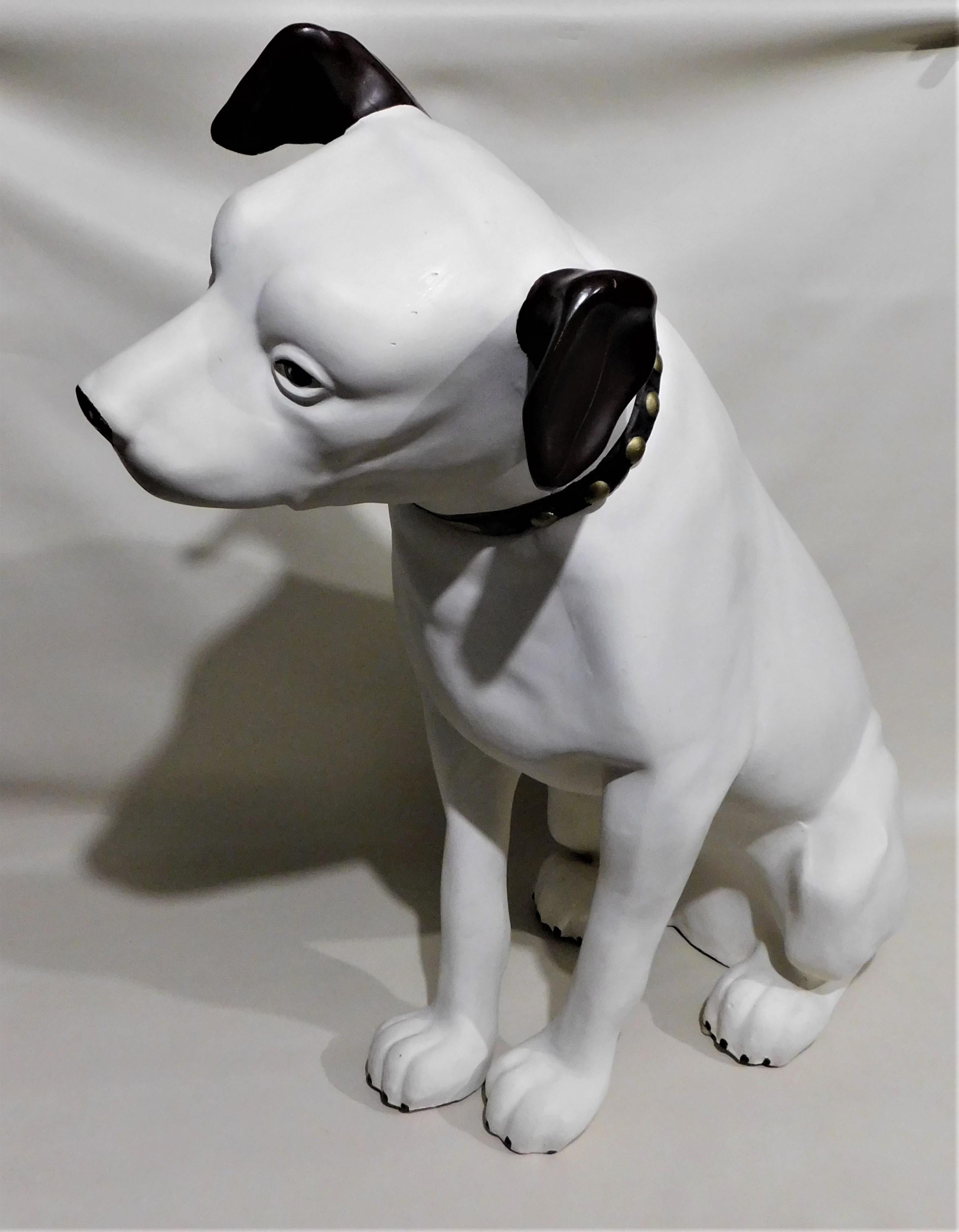 His Masters voice large 34 inch store display 'Nipper' Dog In very good condition, slight crack on one ear see pictures. This is the 3rd generation of Nipper made with plastic or fiberglass.

His Master's Voice (HMV) is a famous trademark in the