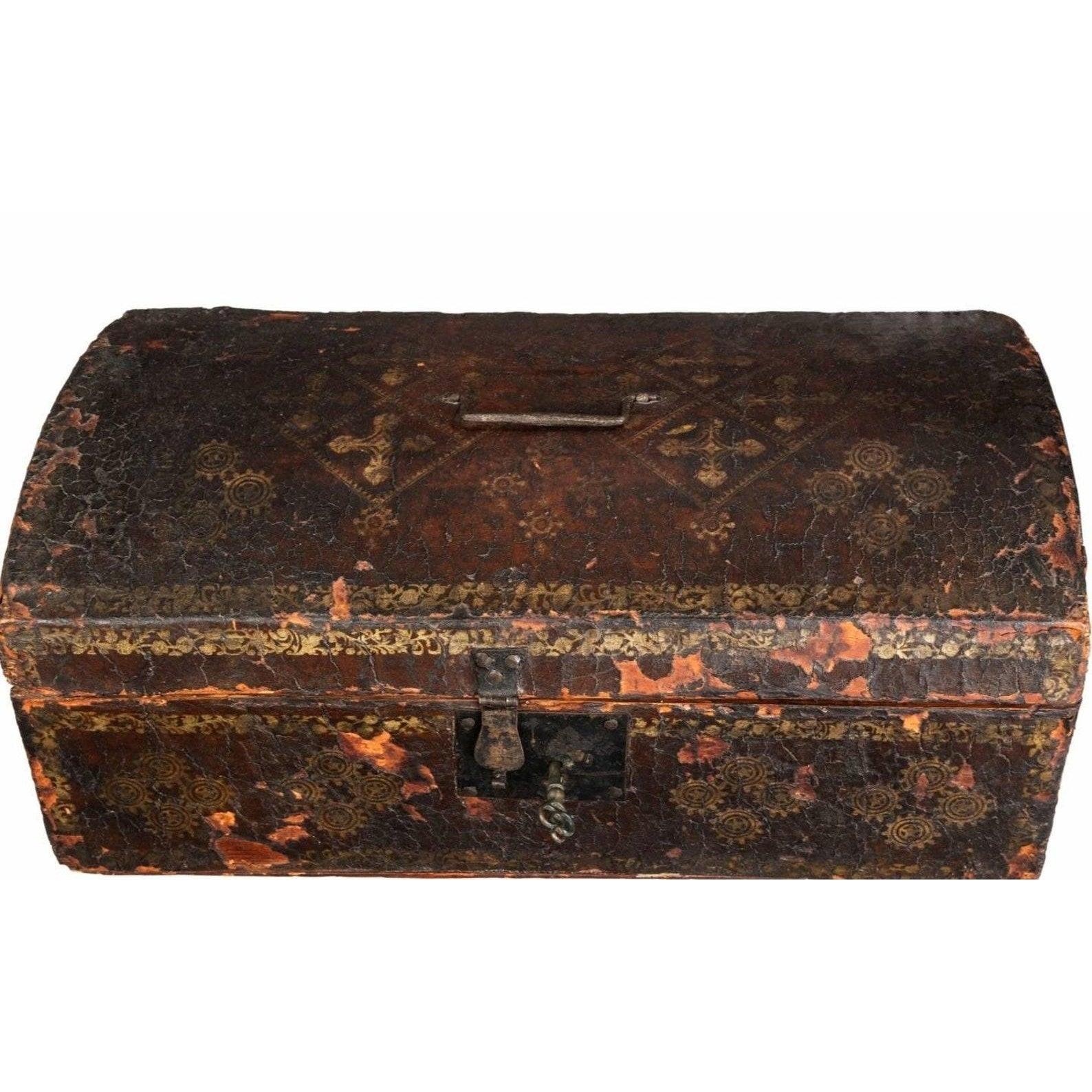 Historic 18th Century Early American Hide Wrapped Document Box In Good Condition In Forney, TX