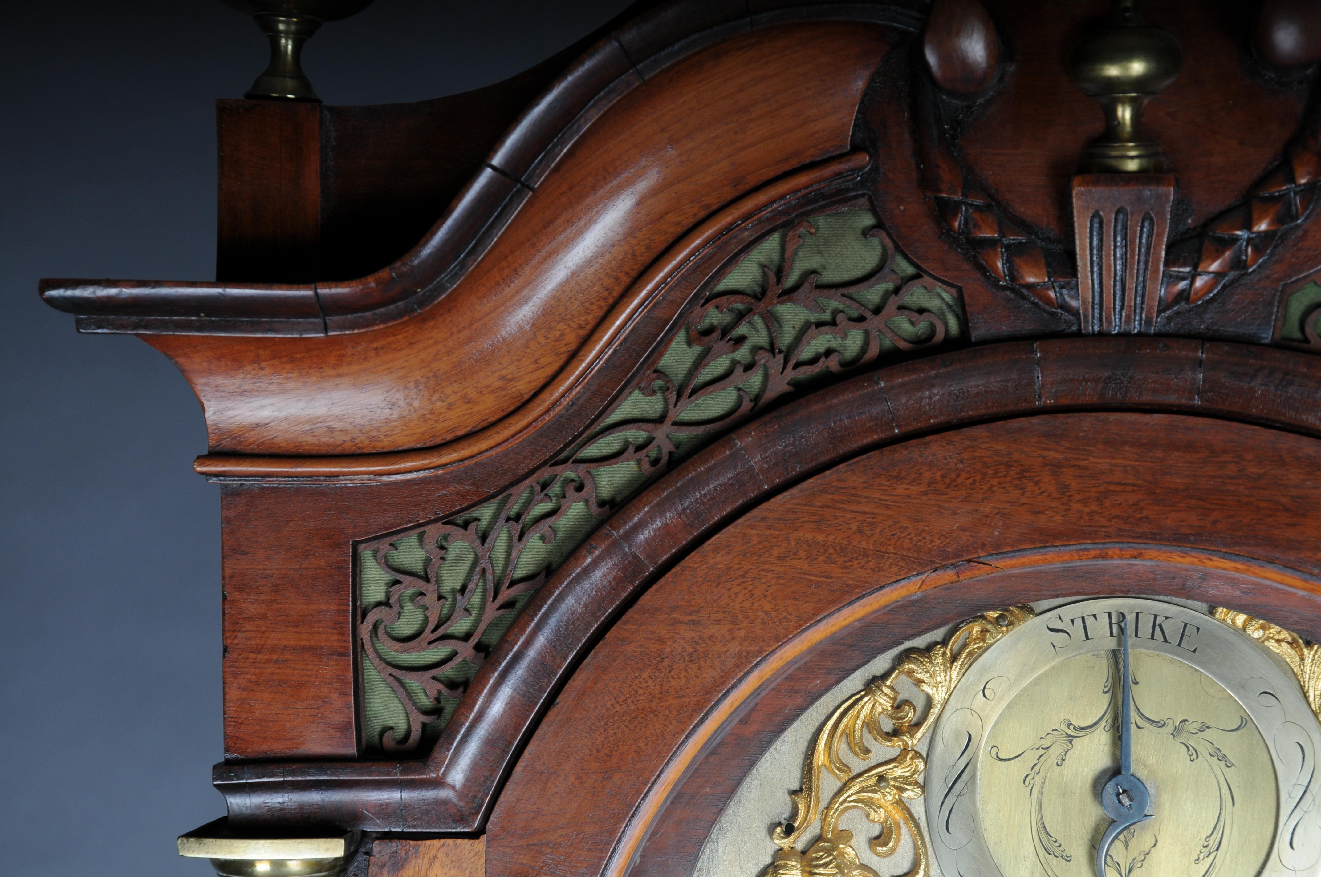 Historic antique English grandfather clock, mahogany, 18th century. For Sale 4