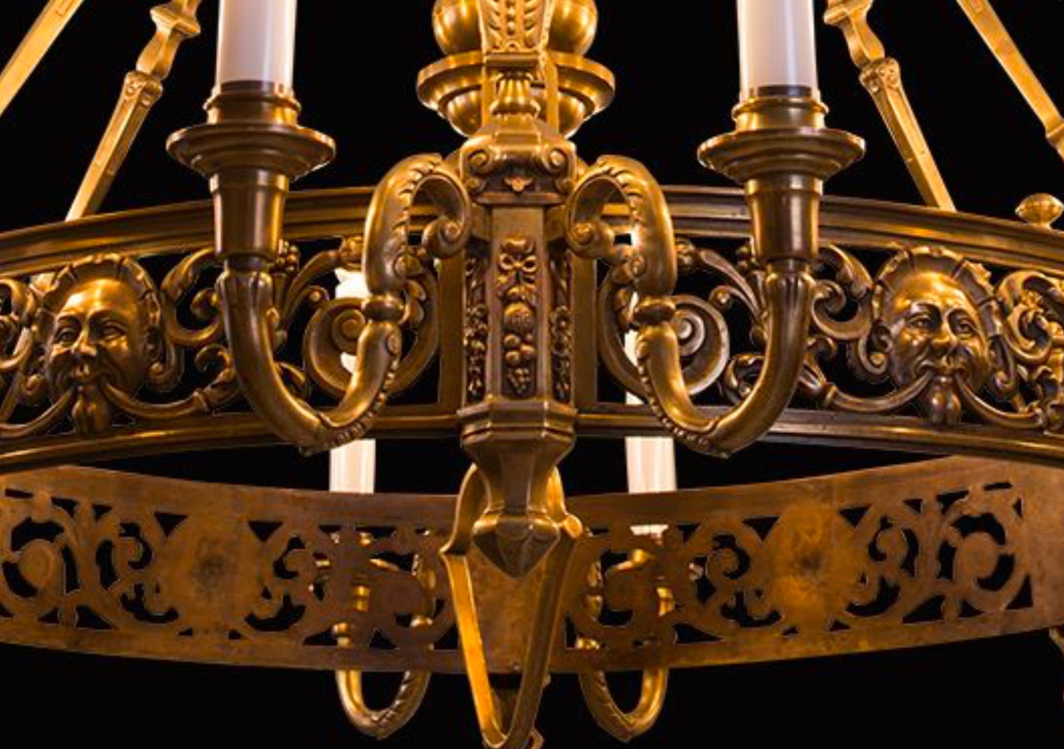 Fatto a mano Lampadario storico - Art nouveau Historism, originale del 1900 in vendita