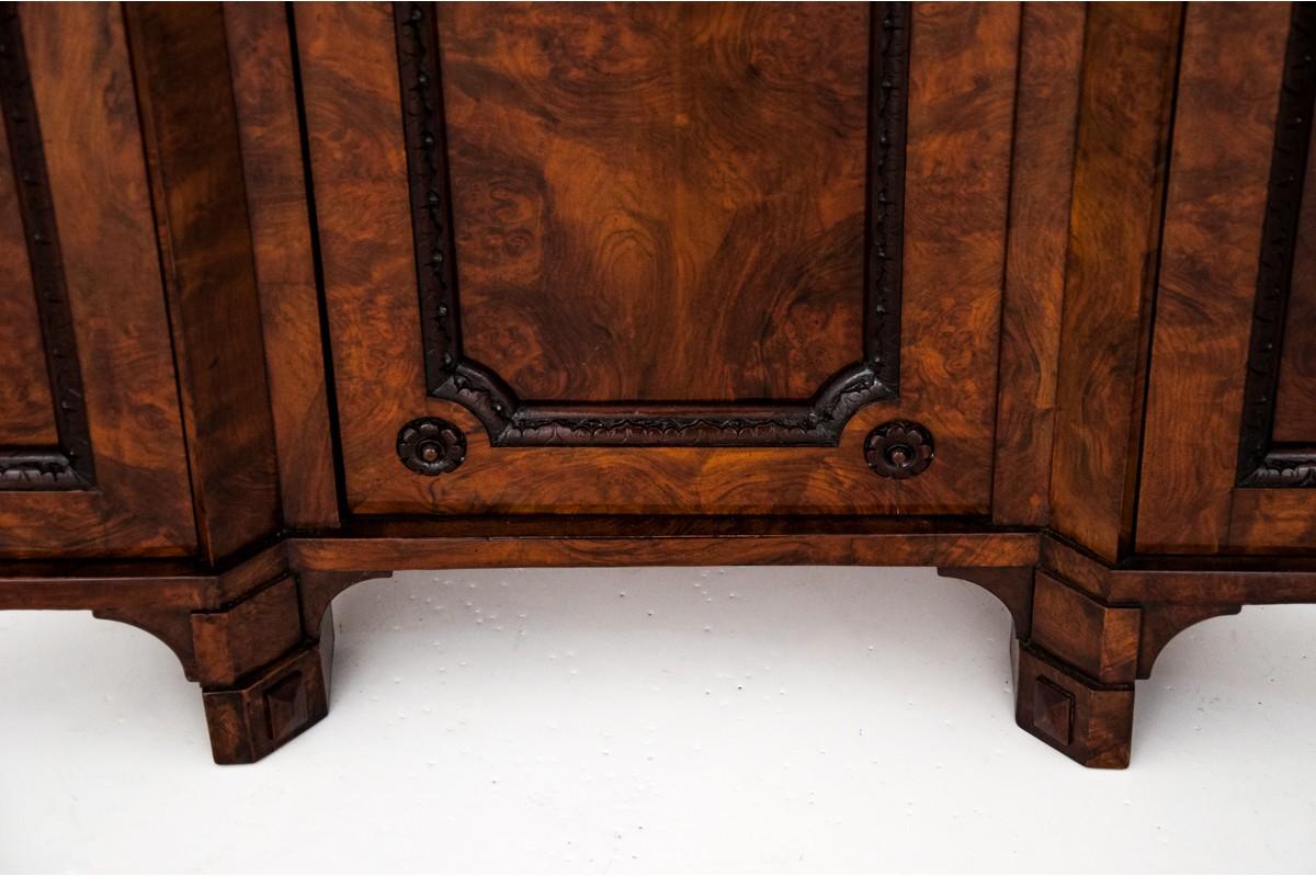 Colonial britannique Commode d'angle historique datant d'environ 1900, rénovée en vente