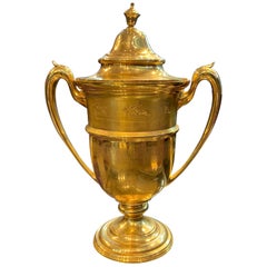 Historische Gold-Reitertrophäe „Cup“ von Black Starr und Frost