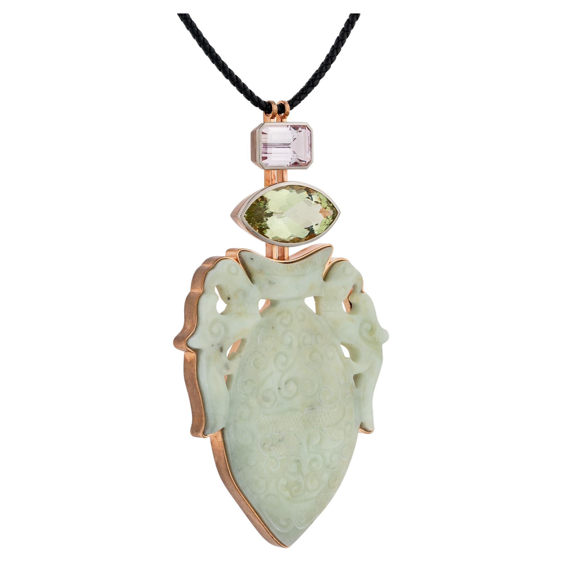 Taille Marquise Pendentif historique en jade, béryl 29,87 carats, kunzite et bronze blanc  Wagner en vente