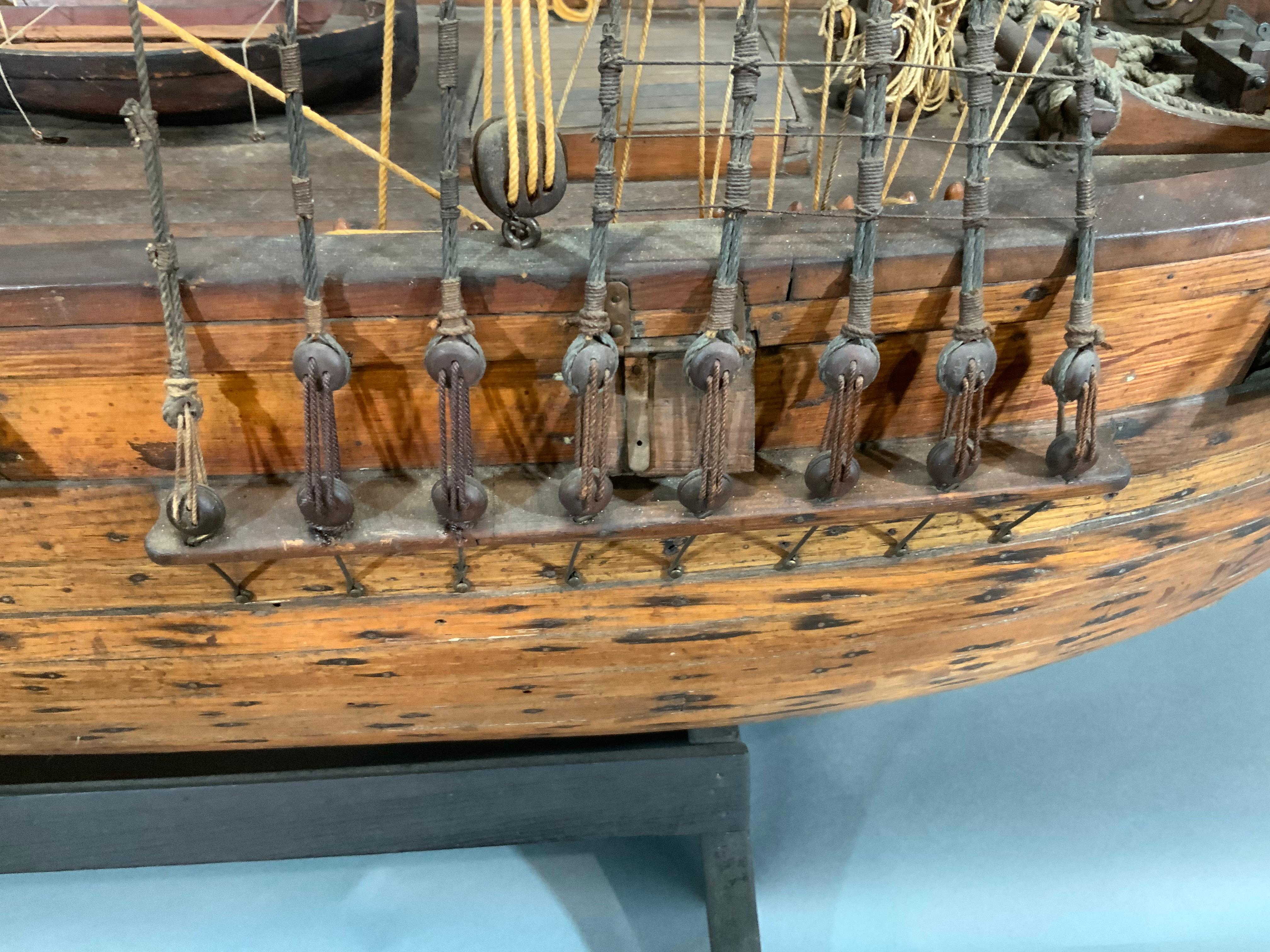 Modelo de barco histórico de la Colección DeCoppet 7