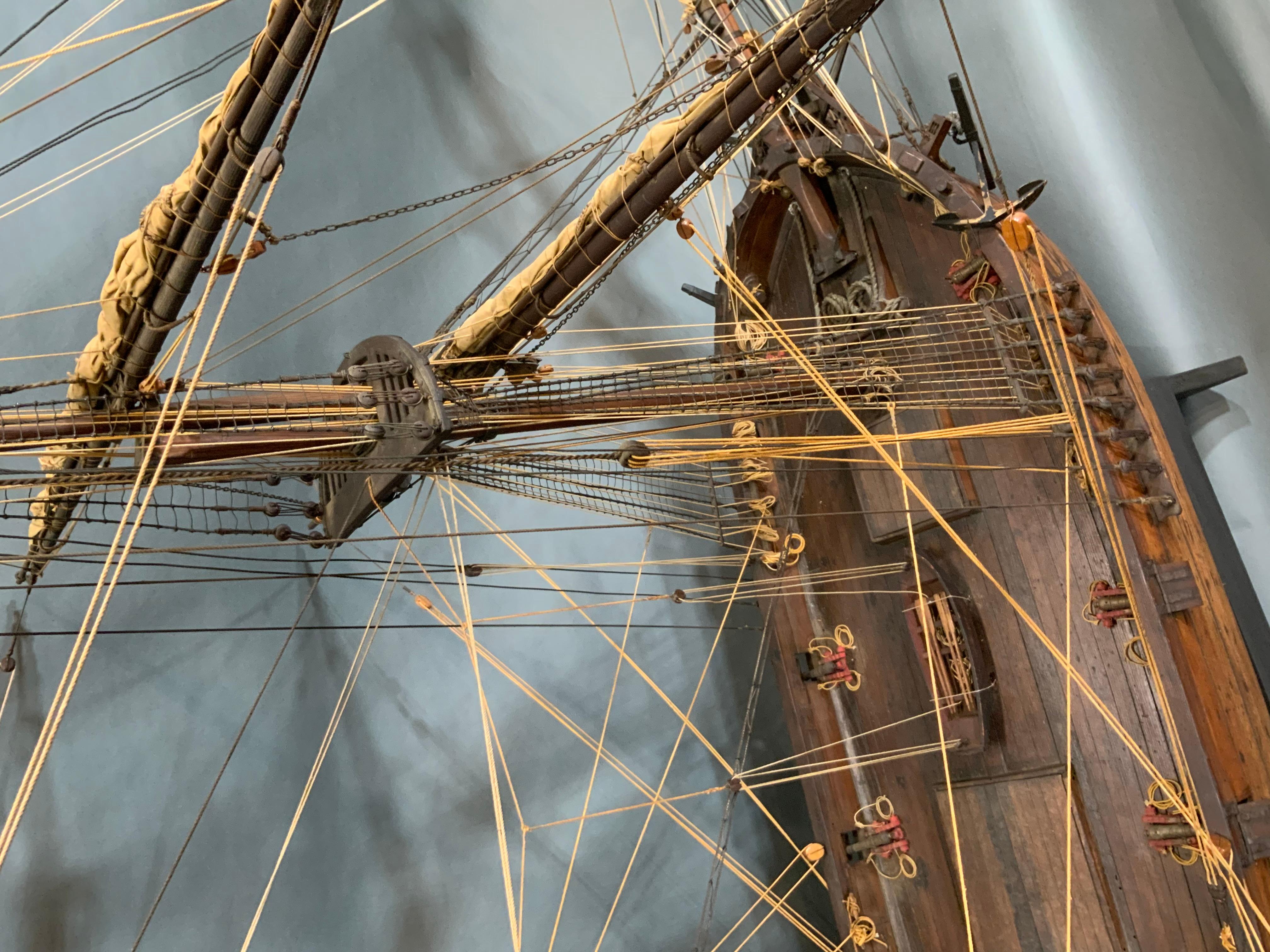 Modelo de barco histórico de la Colección DeCoppet 13