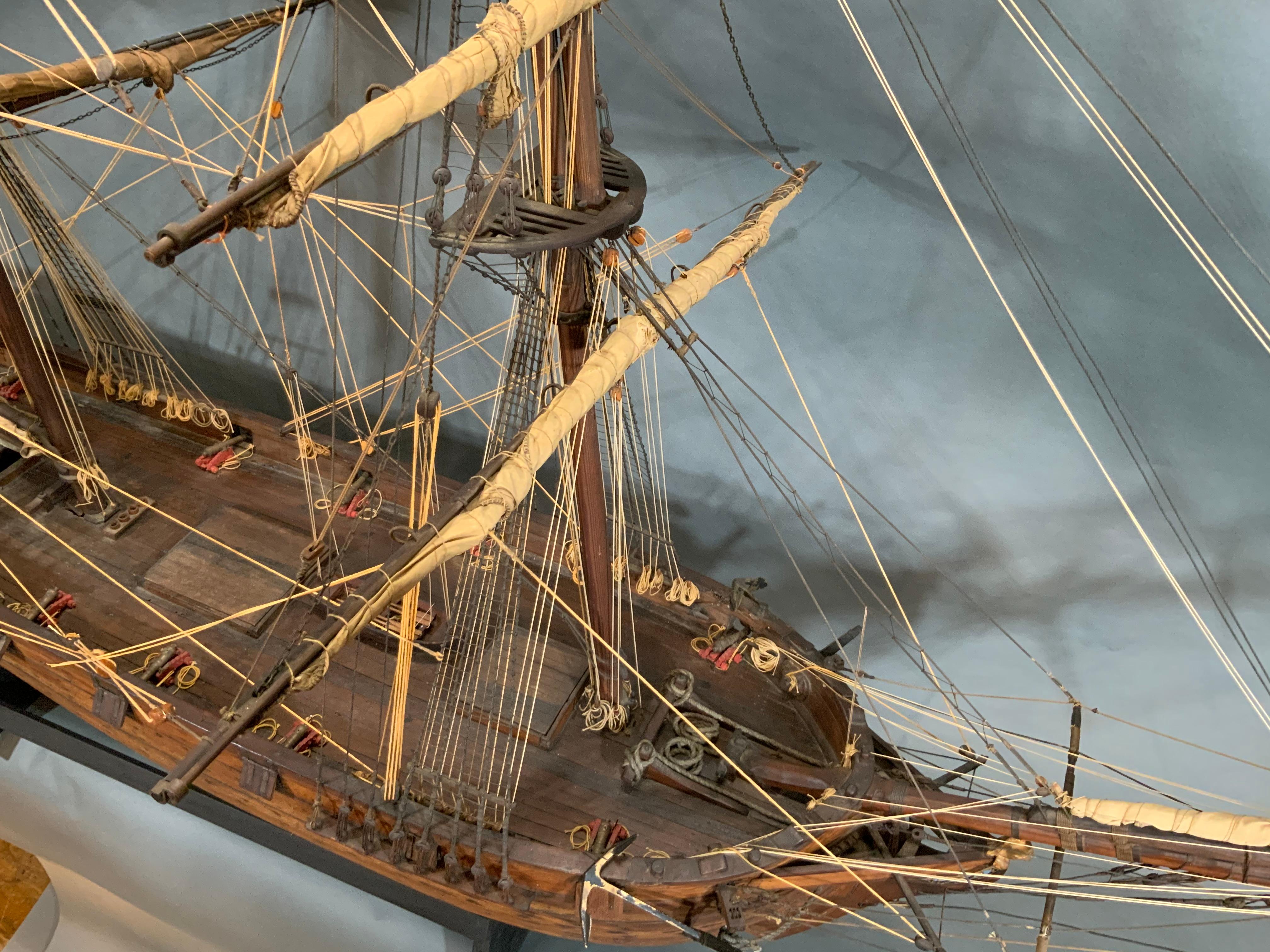 Modelo de barco histórico de la Colección DeCoppet 14