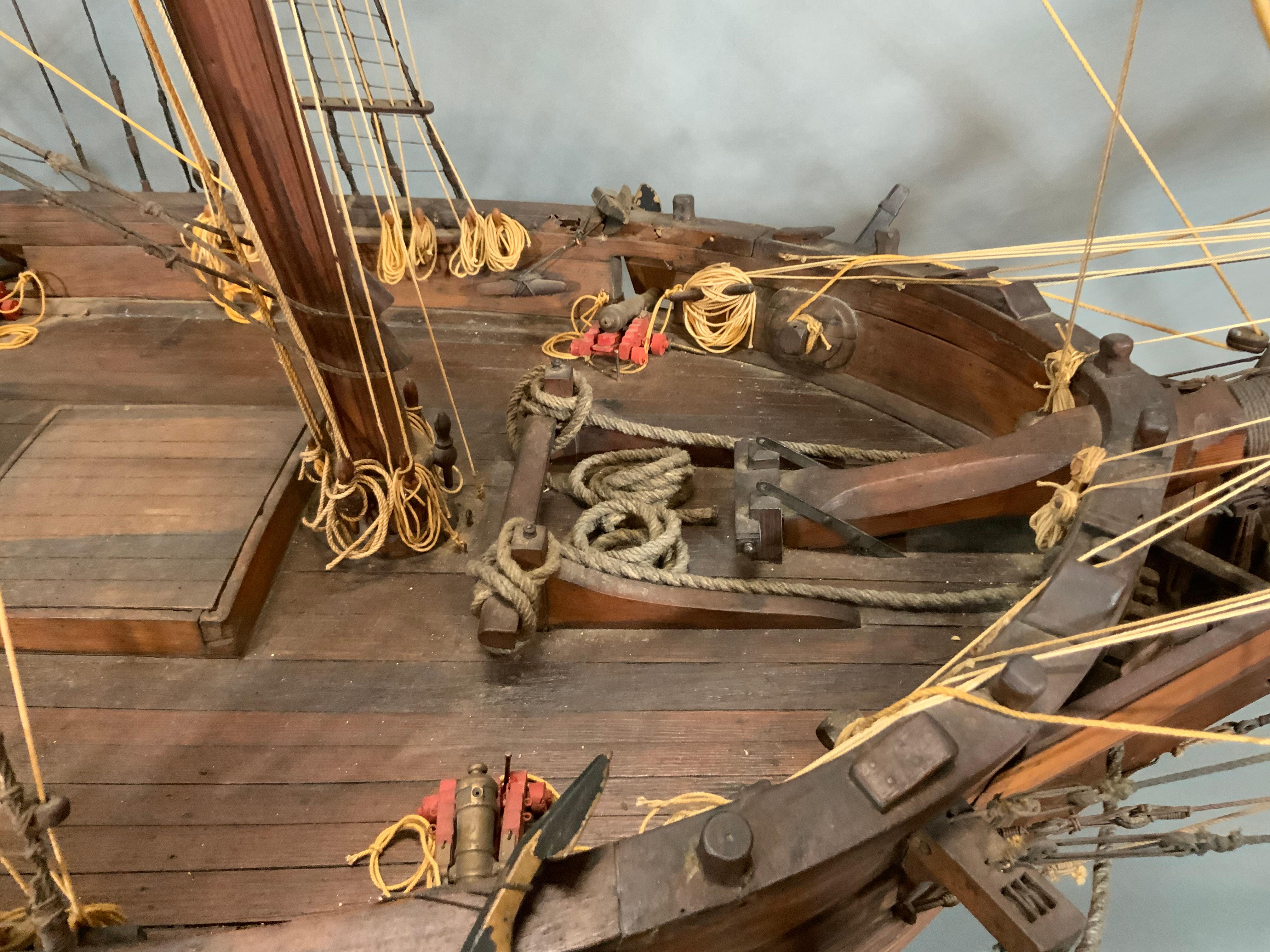 Modelo de barco histórico de la Colección DeCoppet 2