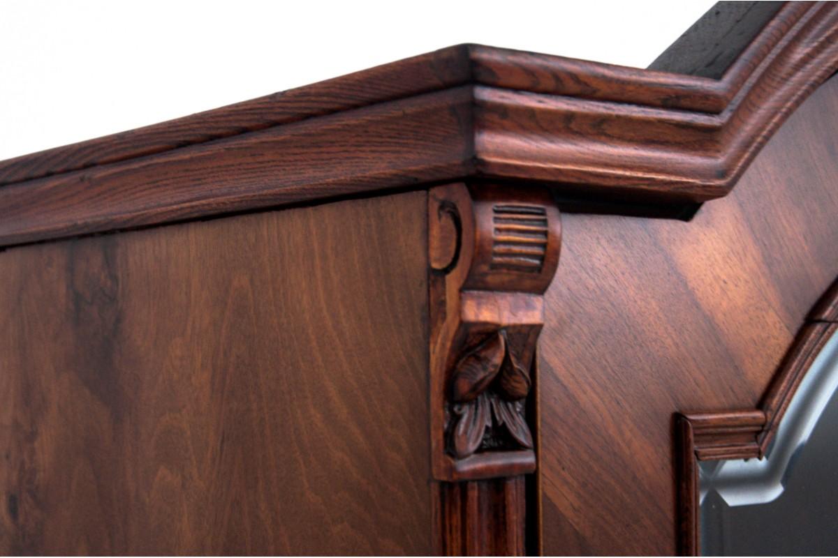 Vitrina histórica de alrededor de 1860 siglo XIX en venta