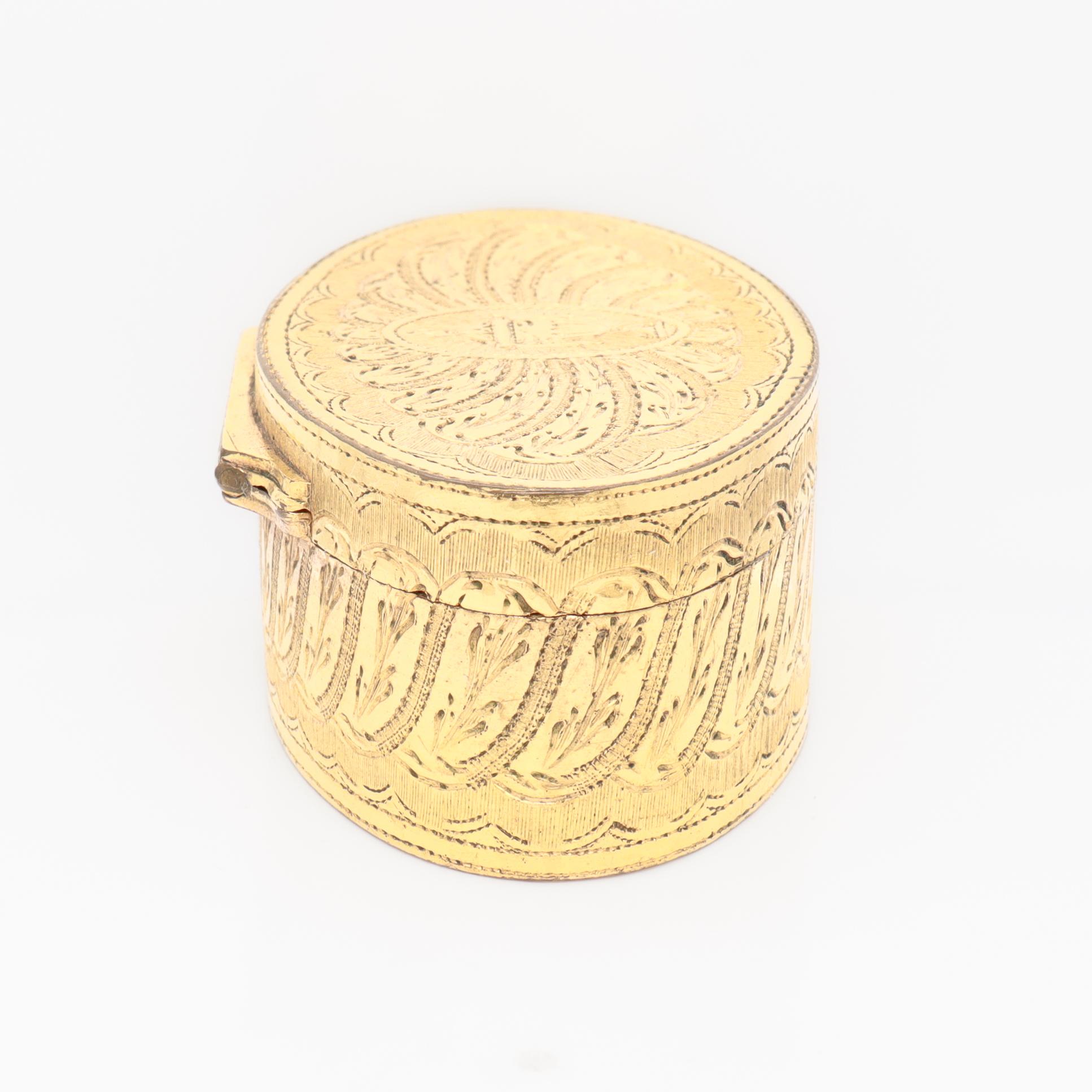 Historically Important Antique 19th C. Gilt Snuff Box for Hannah Crowninshield For Sale 6