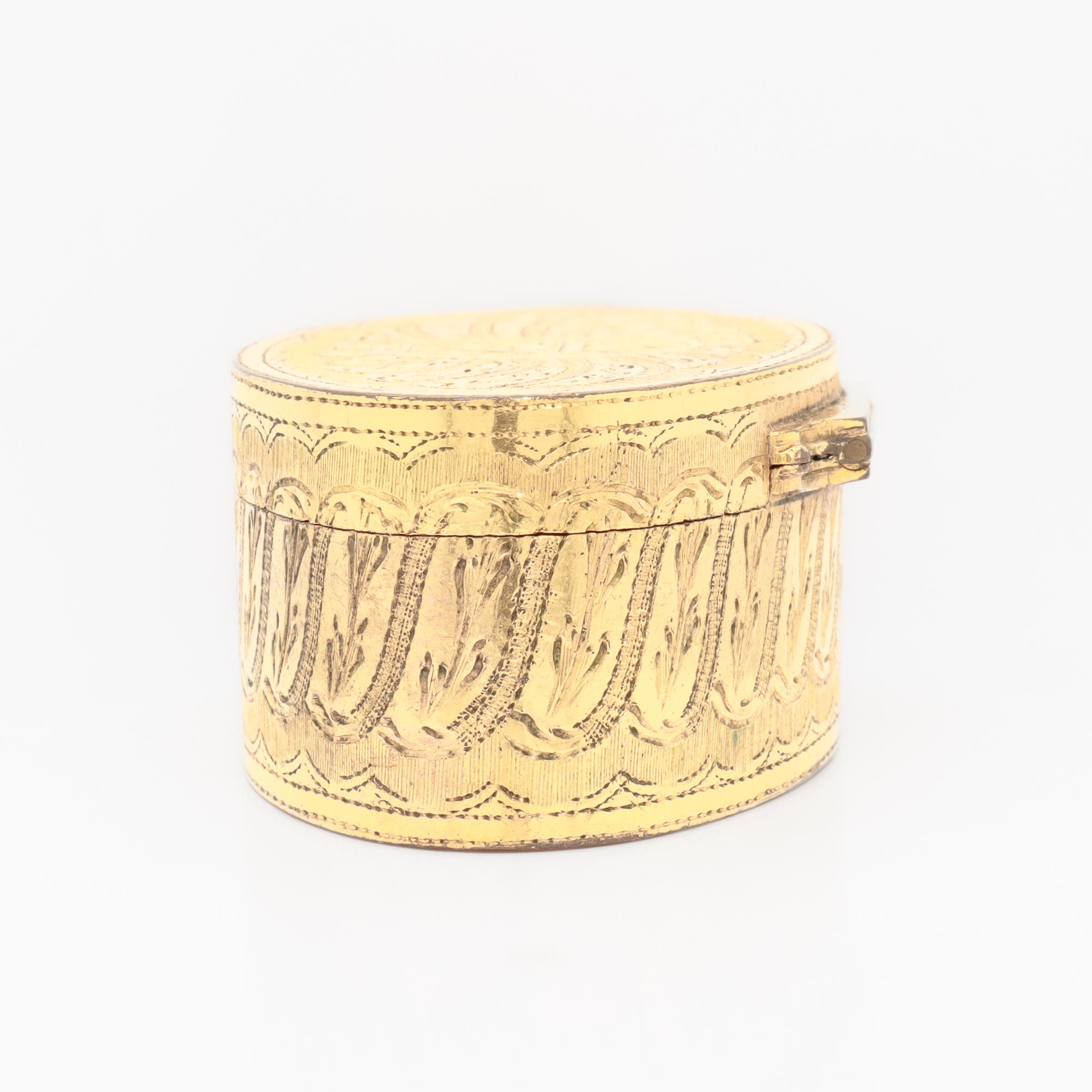 Historically Important Antique 19th C. Gilt Snuff Box for Hannah Crowninshield For Sale 4