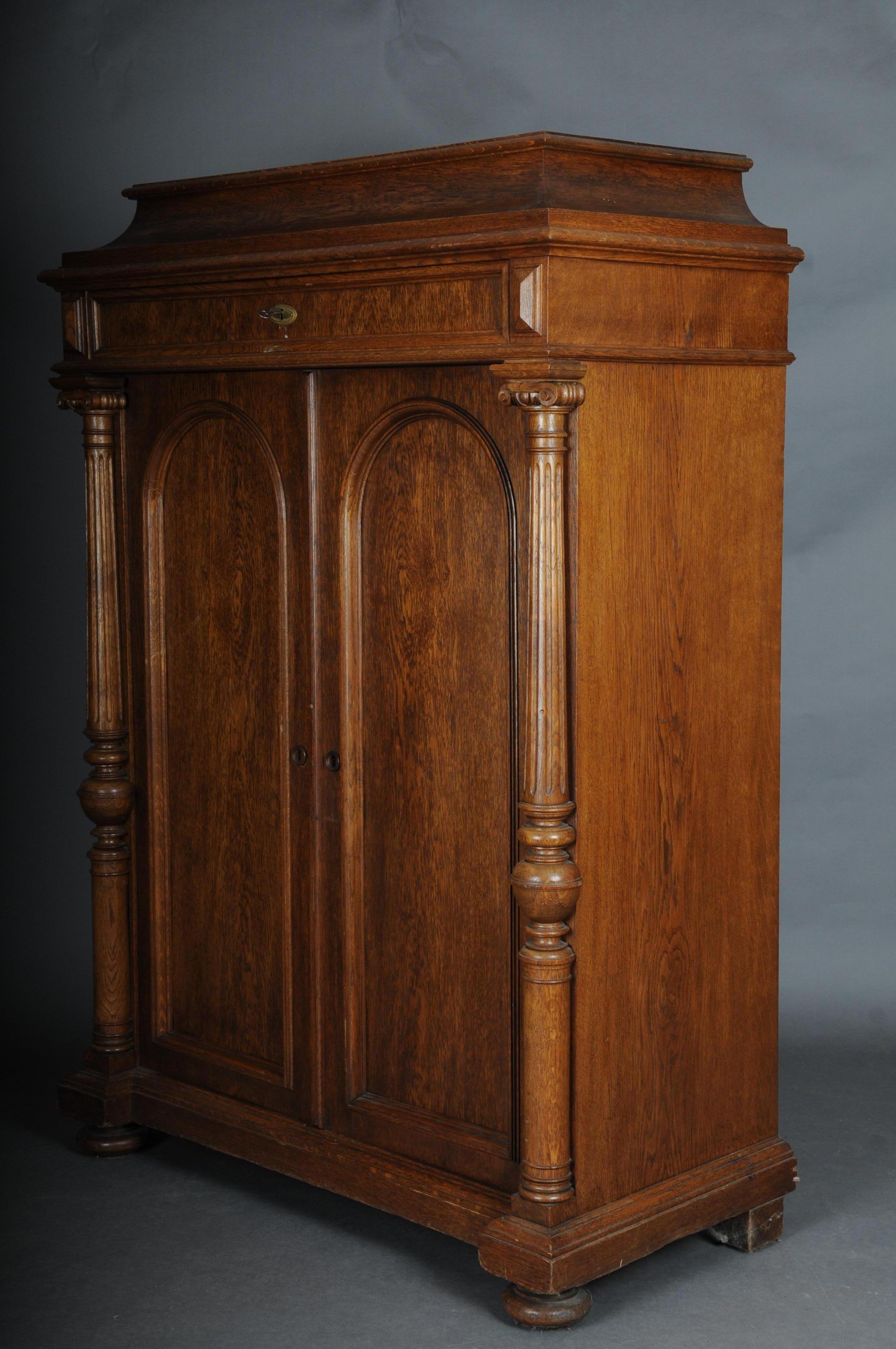 Allemand Cabinet d'historicisme / Vertiko circa 1870:: Chêne clair en vente