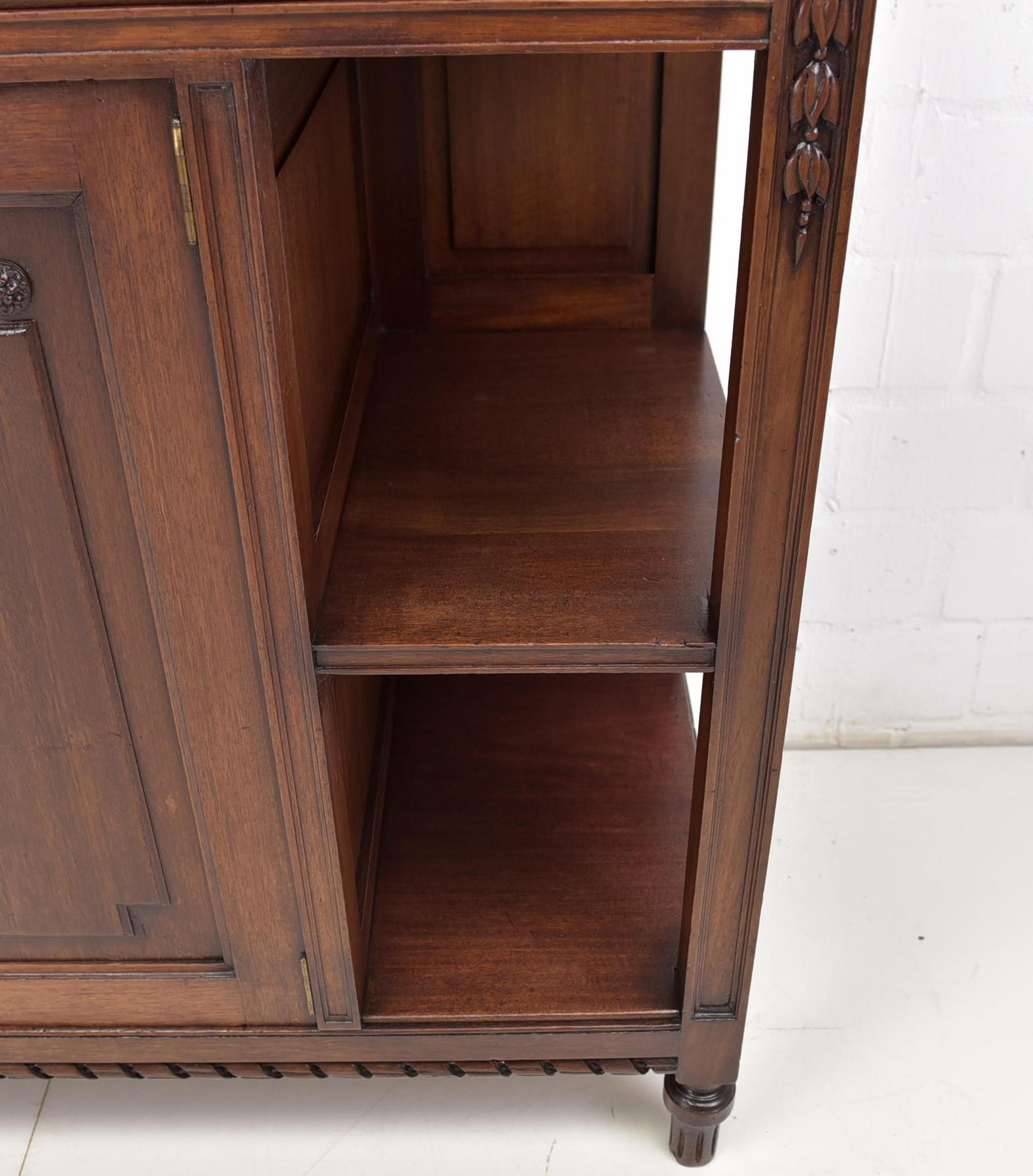 Historicism / Louis XVI Buffet Cabinet in Solid Mahogany, 1910 For Sale 3