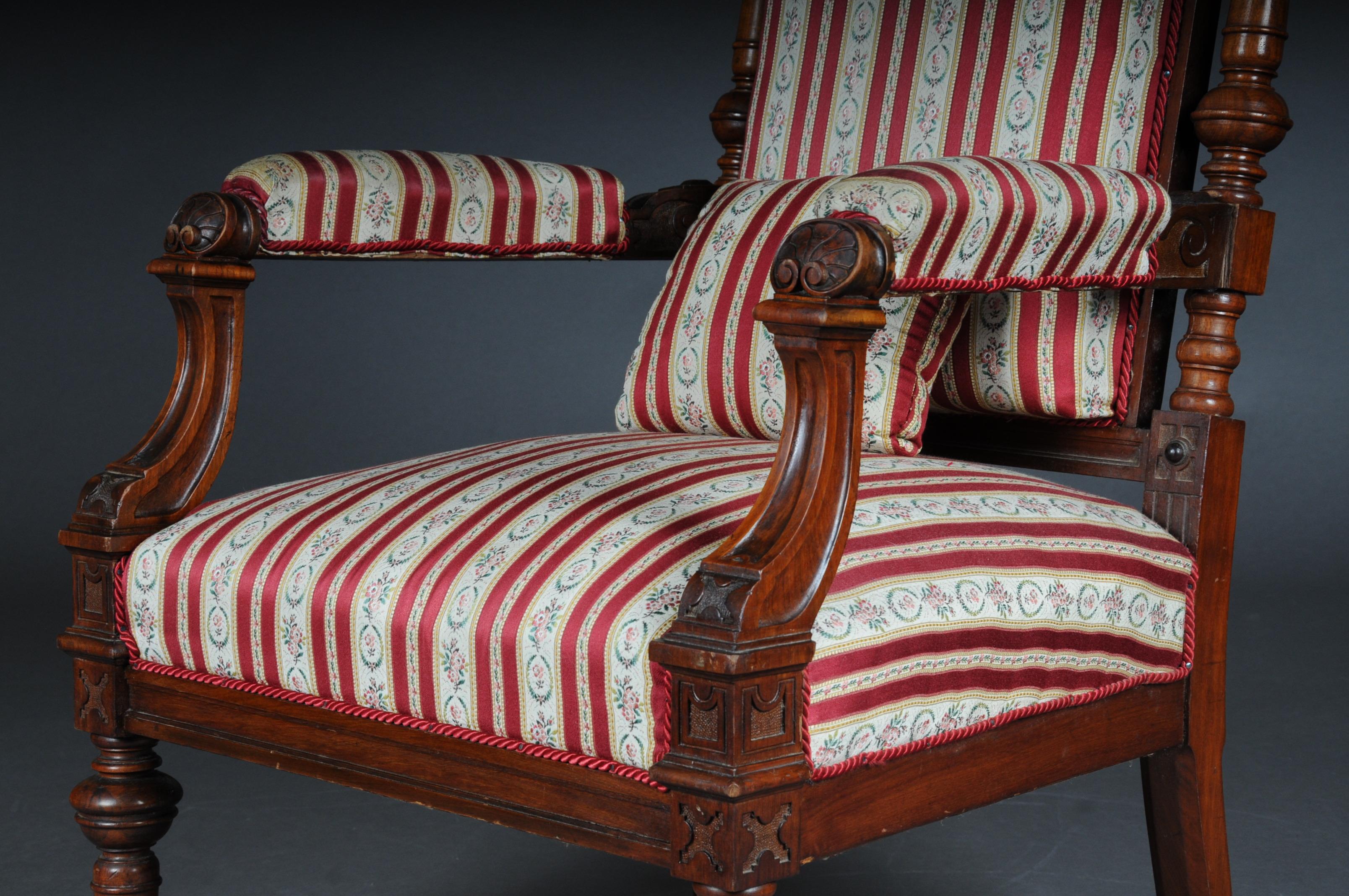 Historisches Salon-Sofa, 2 Sessel, 4 Stühle, Nussbaumholz, um 1870 im Angebot 11