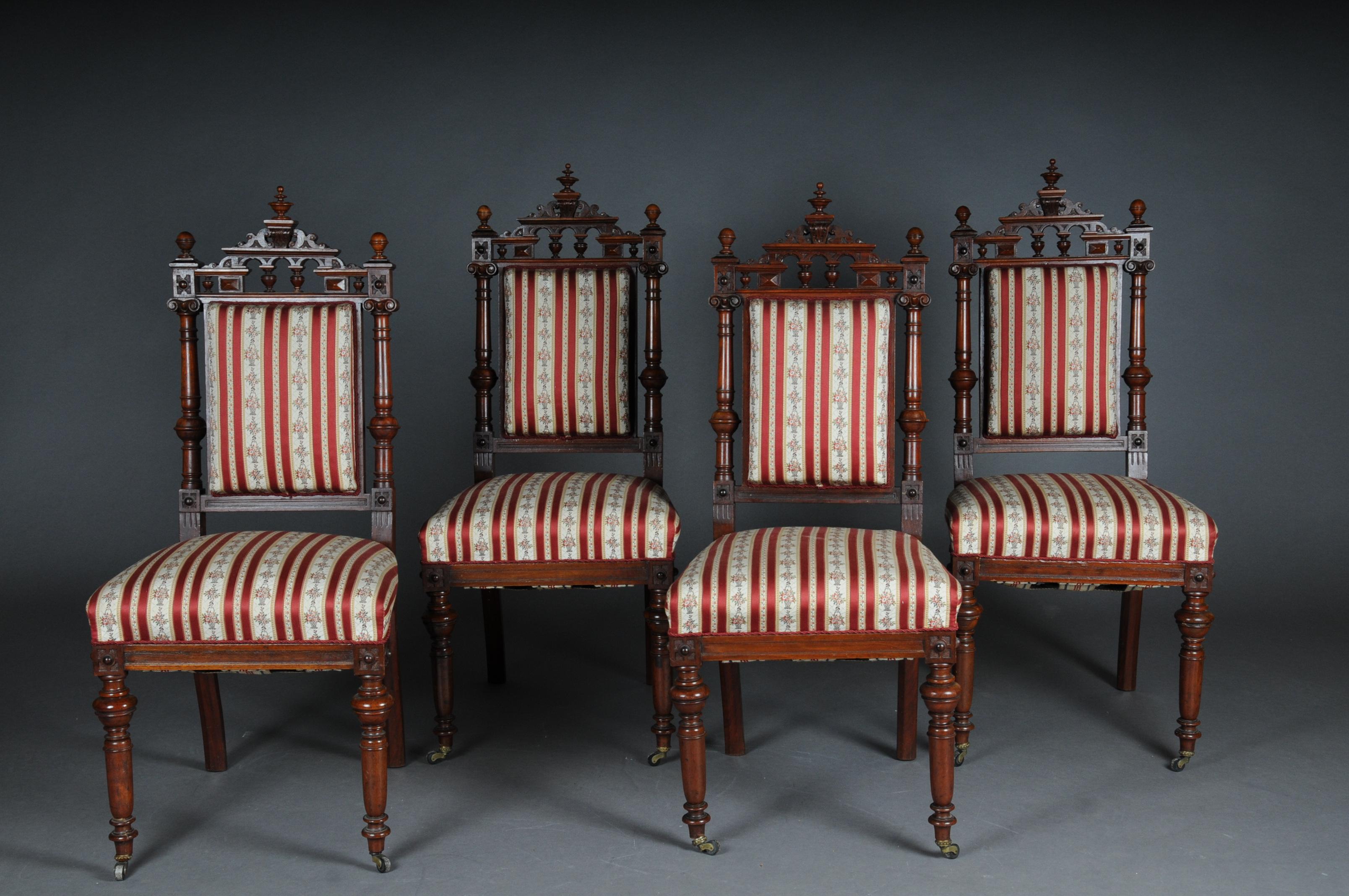 Historisches Salon-Sofa, 2 Sessel, 4 Stühle, Nussbaumholz, um 1870 (19. Jahrhundert) im Angebot