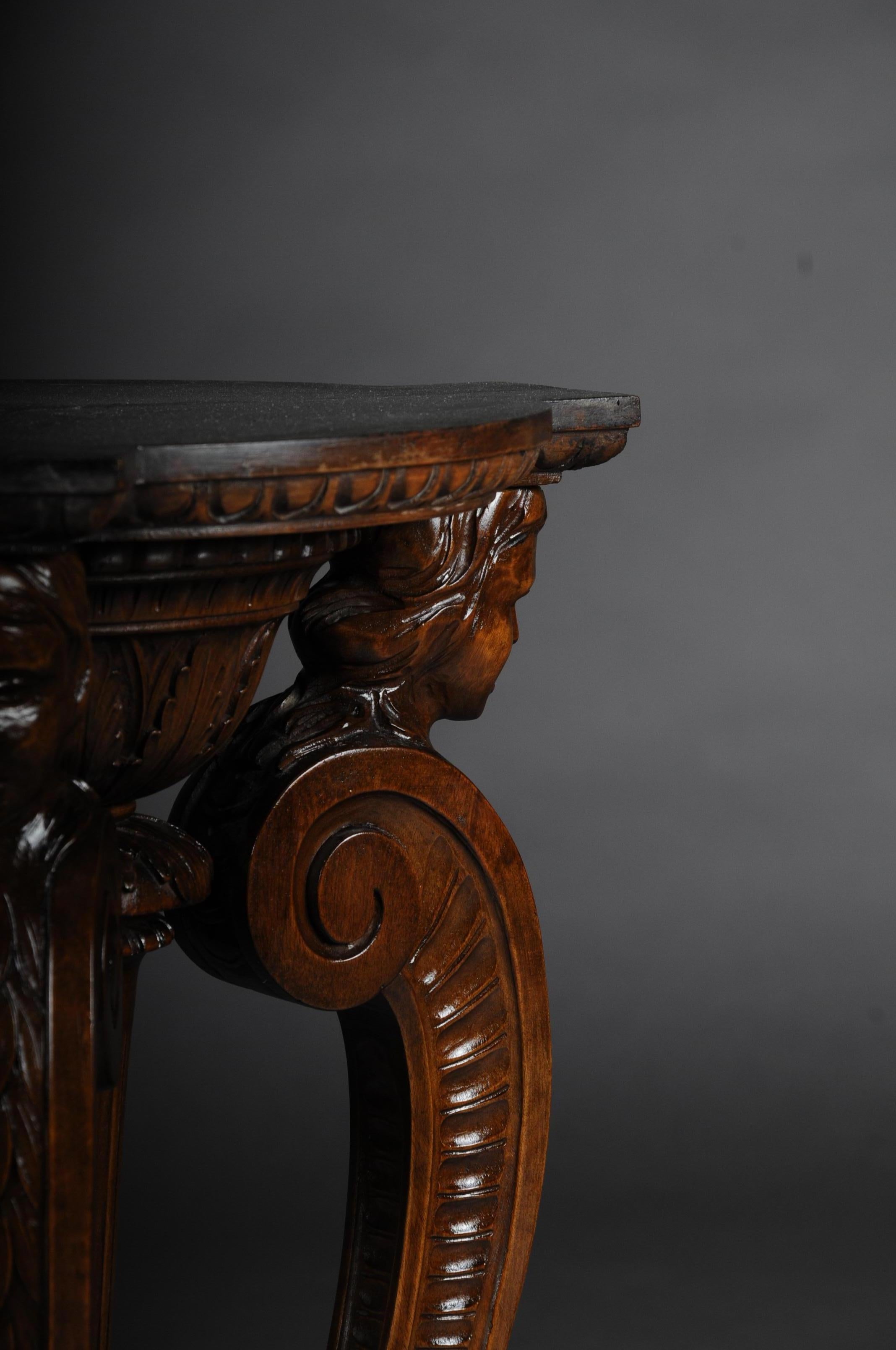 Historicism side table or pillar, walnut tree, circa 1880

Unique side table in solid wood hand carved. Richly decorated and finely carved body. Paws feet ending on profiled pedestal. 


(G-76).