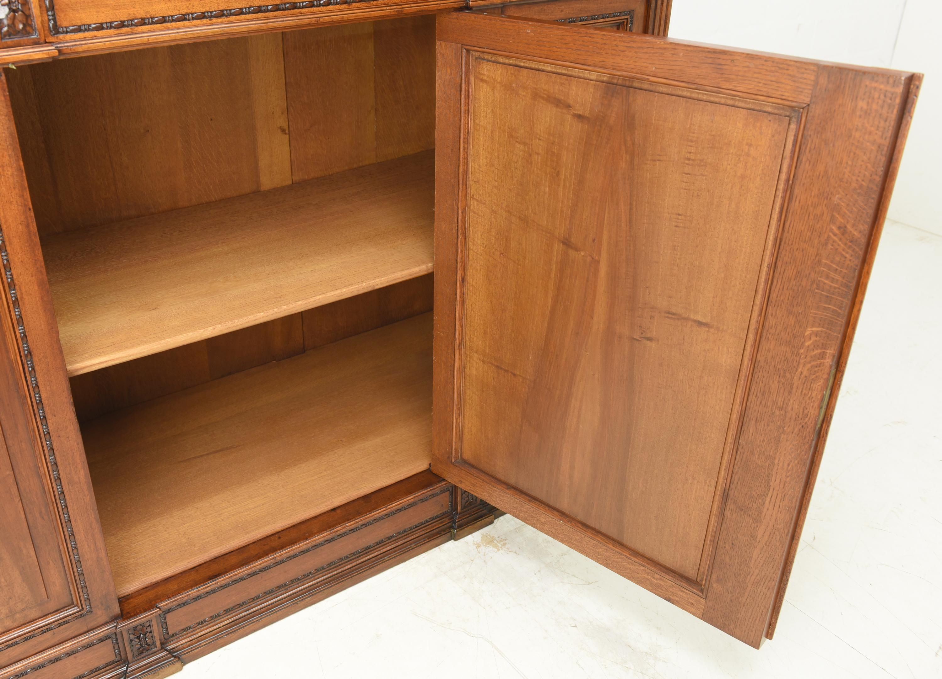 Historicism Sideboard / Dresser / Chest of Drawers in Walnut, 1900 For Sale 1