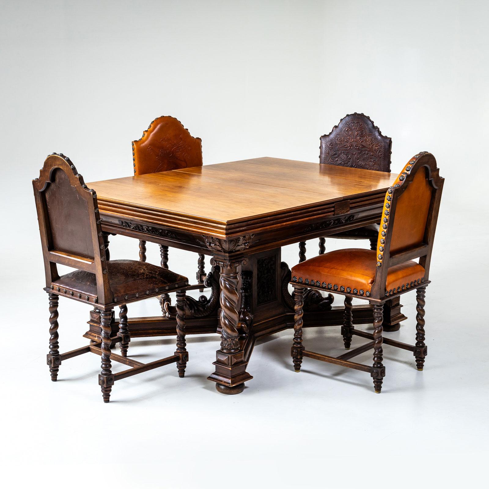 Historicist Extendable Table, Germany, Late 19th Century For Sale 7