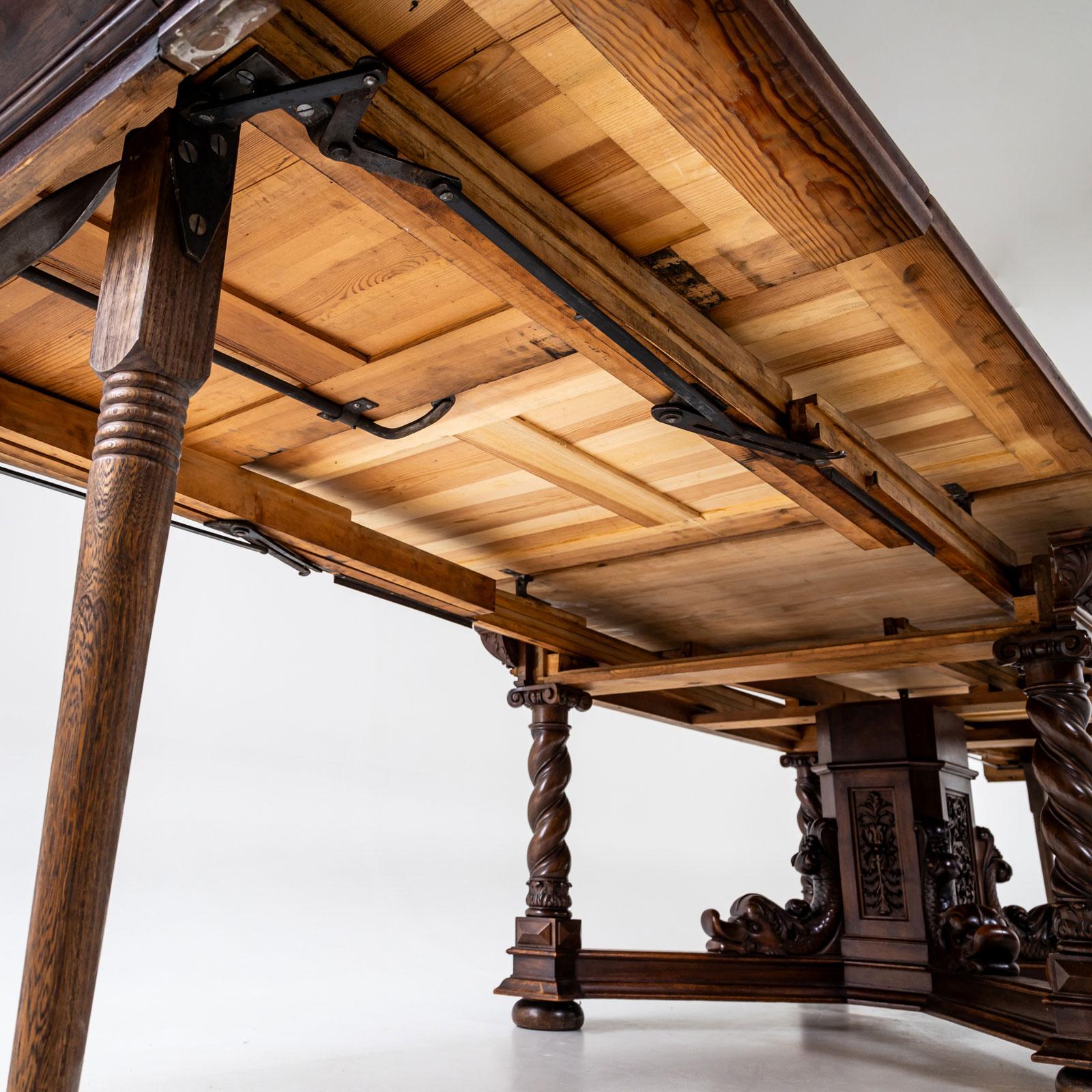 Historicist Extendable Table, Germany, Late 19th Century For Sale 2