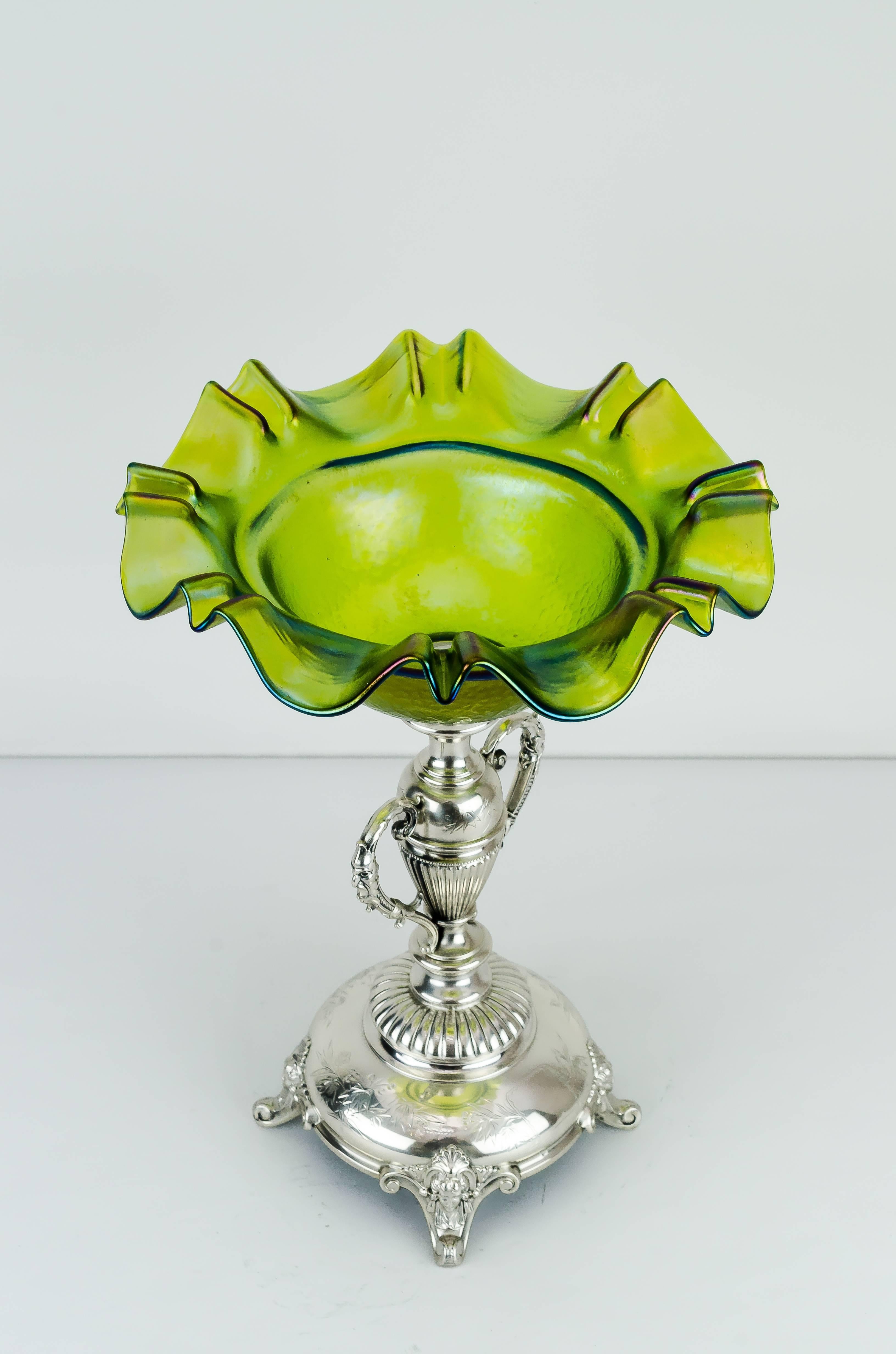 Historistic Silver Centrepiece with Nice Green Glass Shade, circa 1890s For Sale 3