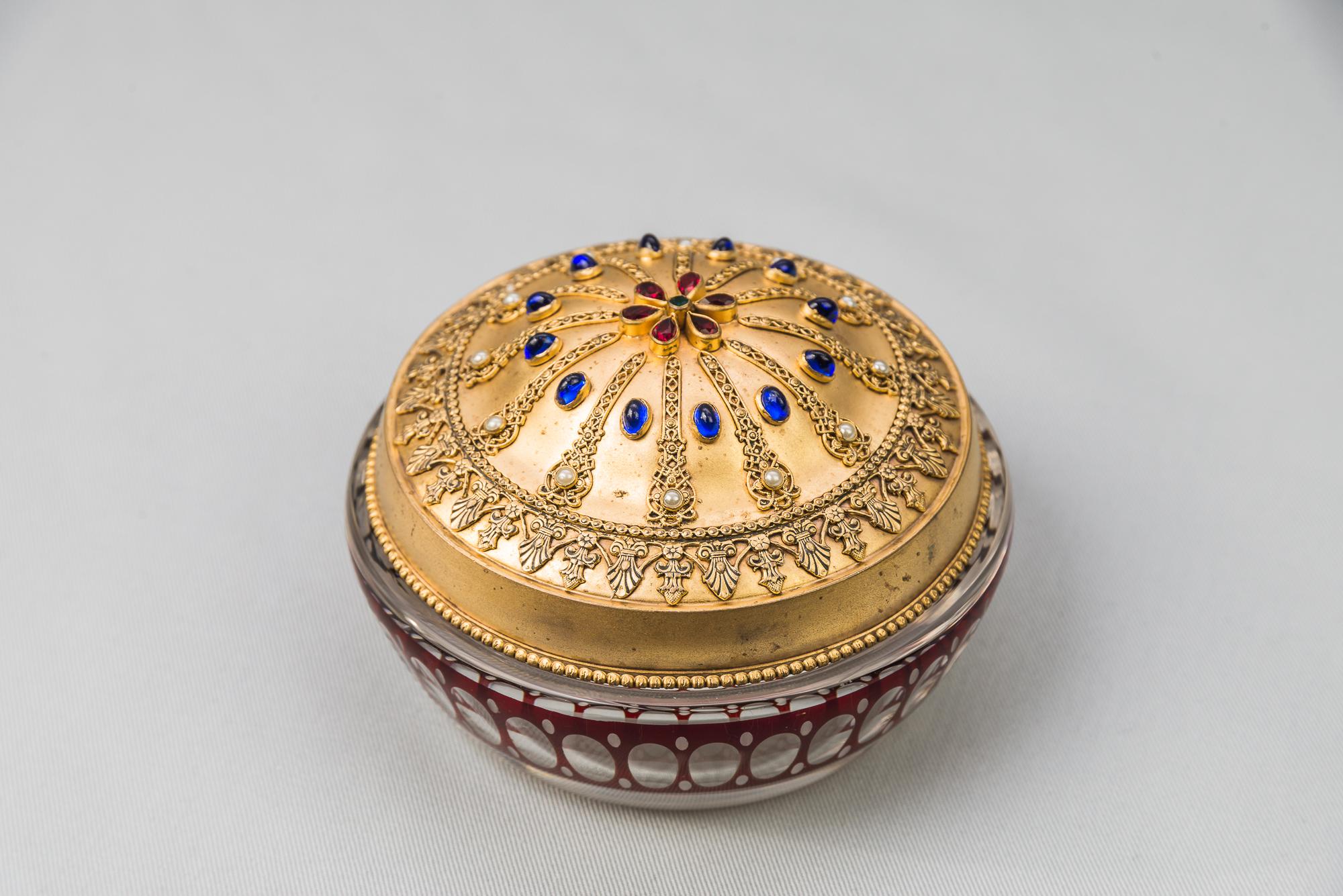 Historistic sugar bowl with gilded cover and cut glass, circa 1890s
Original condition.