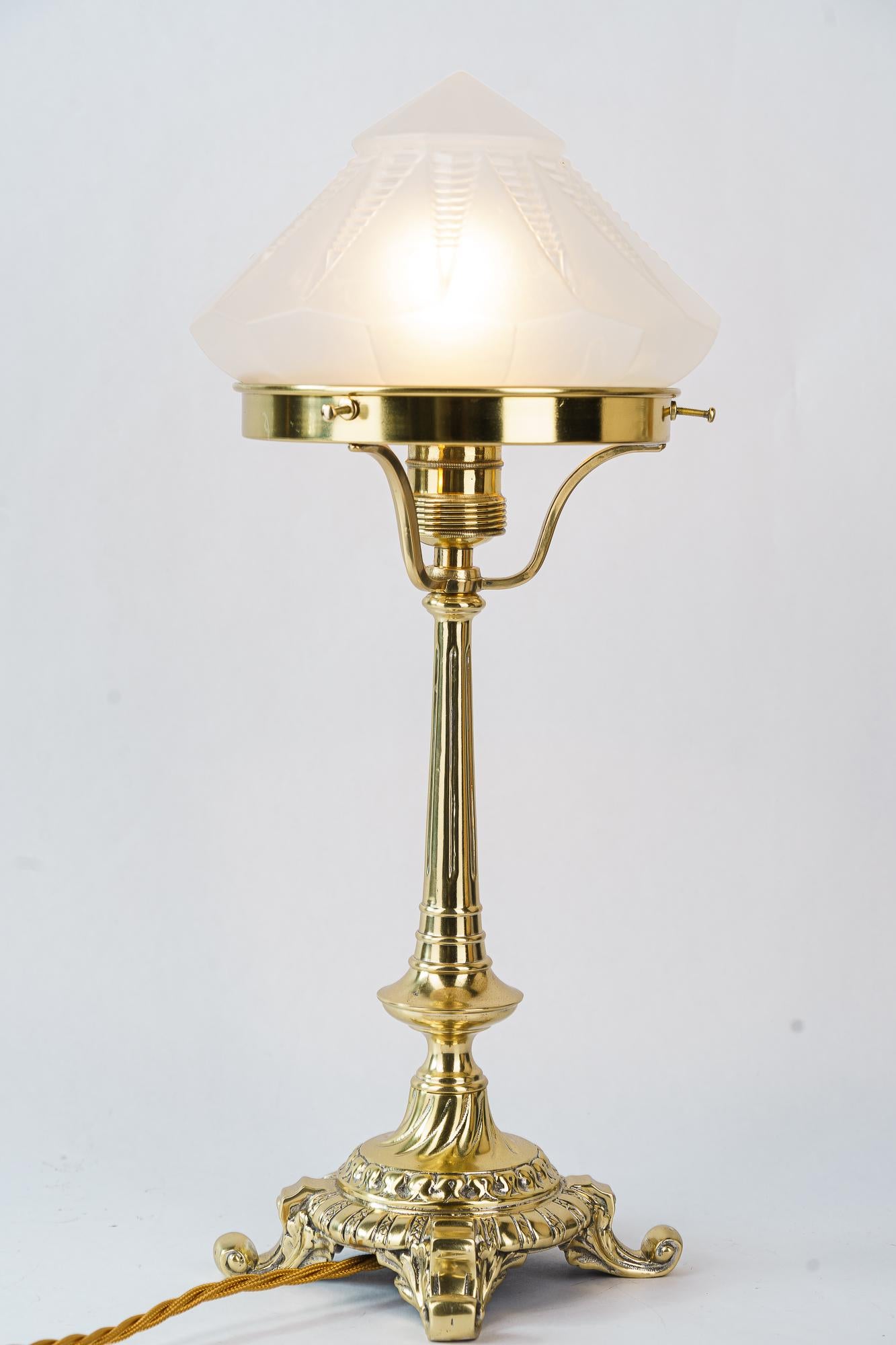 Historistic Table lamp with original antique glass shade vienna around 1890s For Sale 2