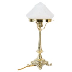 Lampe de table historique avec abat-jour en verre antique d'origine viennoise des années 1890