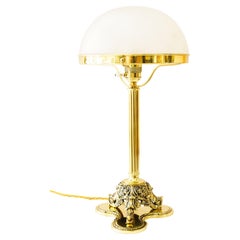 Lámpara de mesa historicista con pantalla de cristal antigua original viena alrededor de 1890