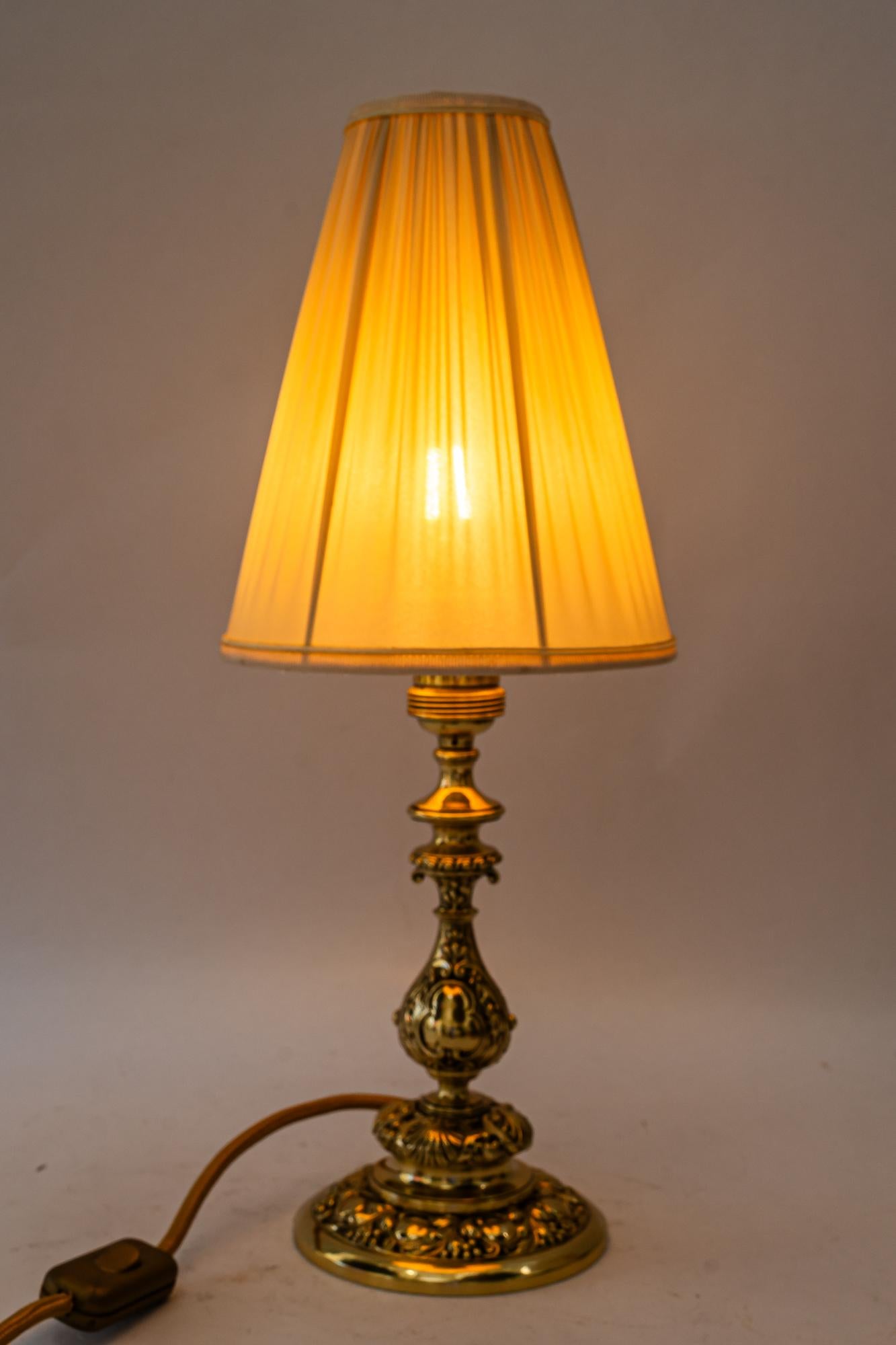 Historistic table lamp with original cut glass shade vienna around 1890s im Angebot 3