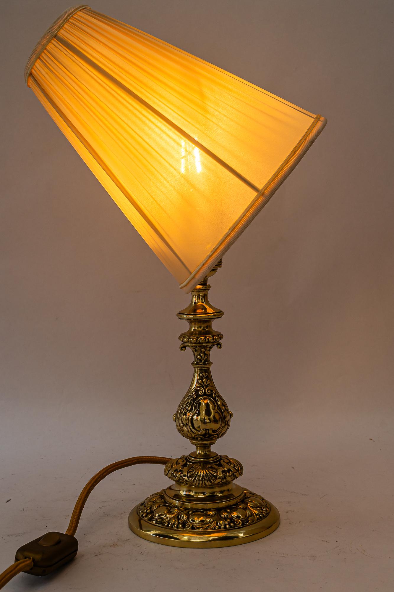 Historistic table lamp with original cut glass shade vienna around 1890s im Angebot 7