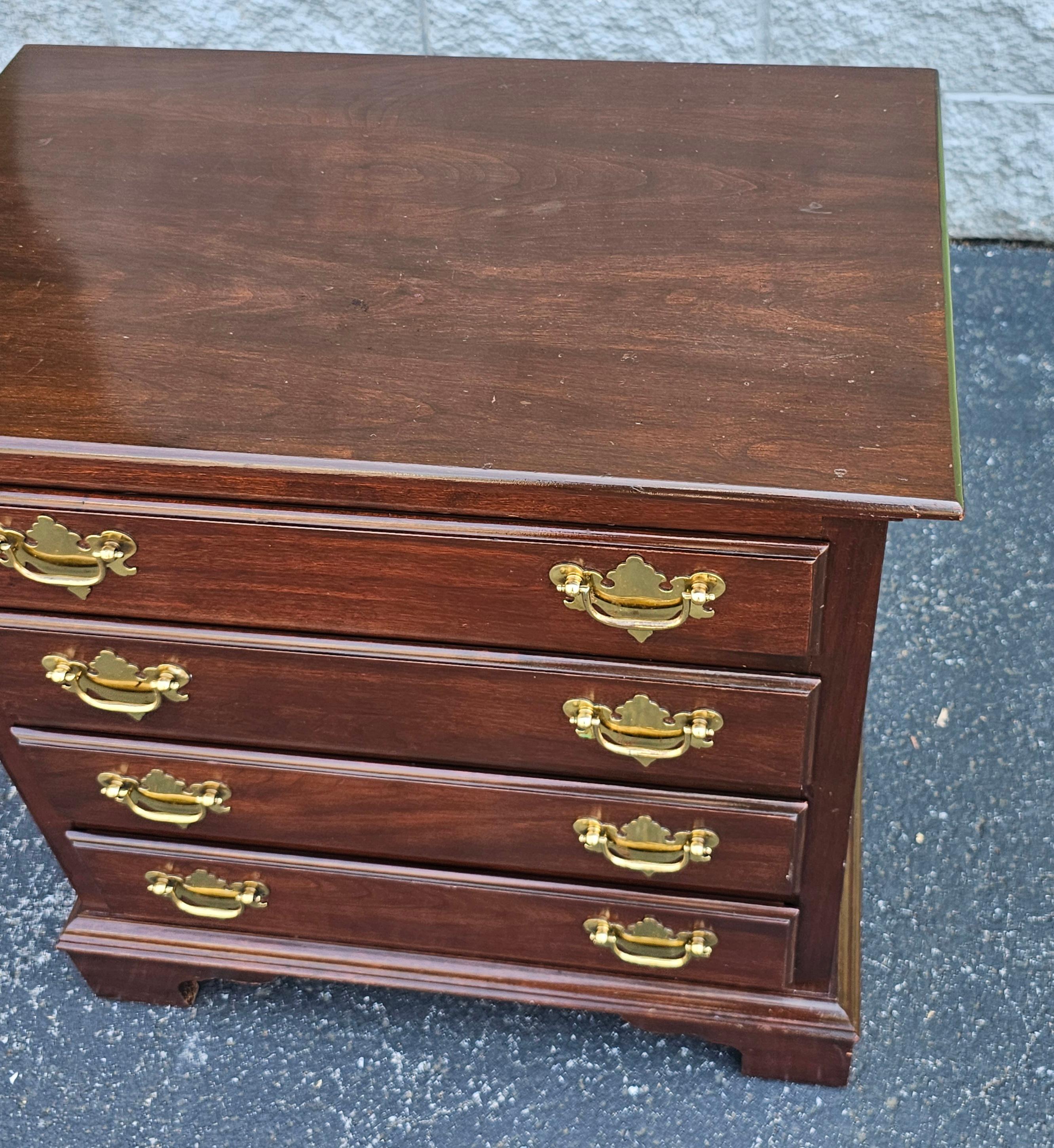 Hitchcock Chippendale Mahogany Four-Drawer Small Chest of Drawers  For Sale 5