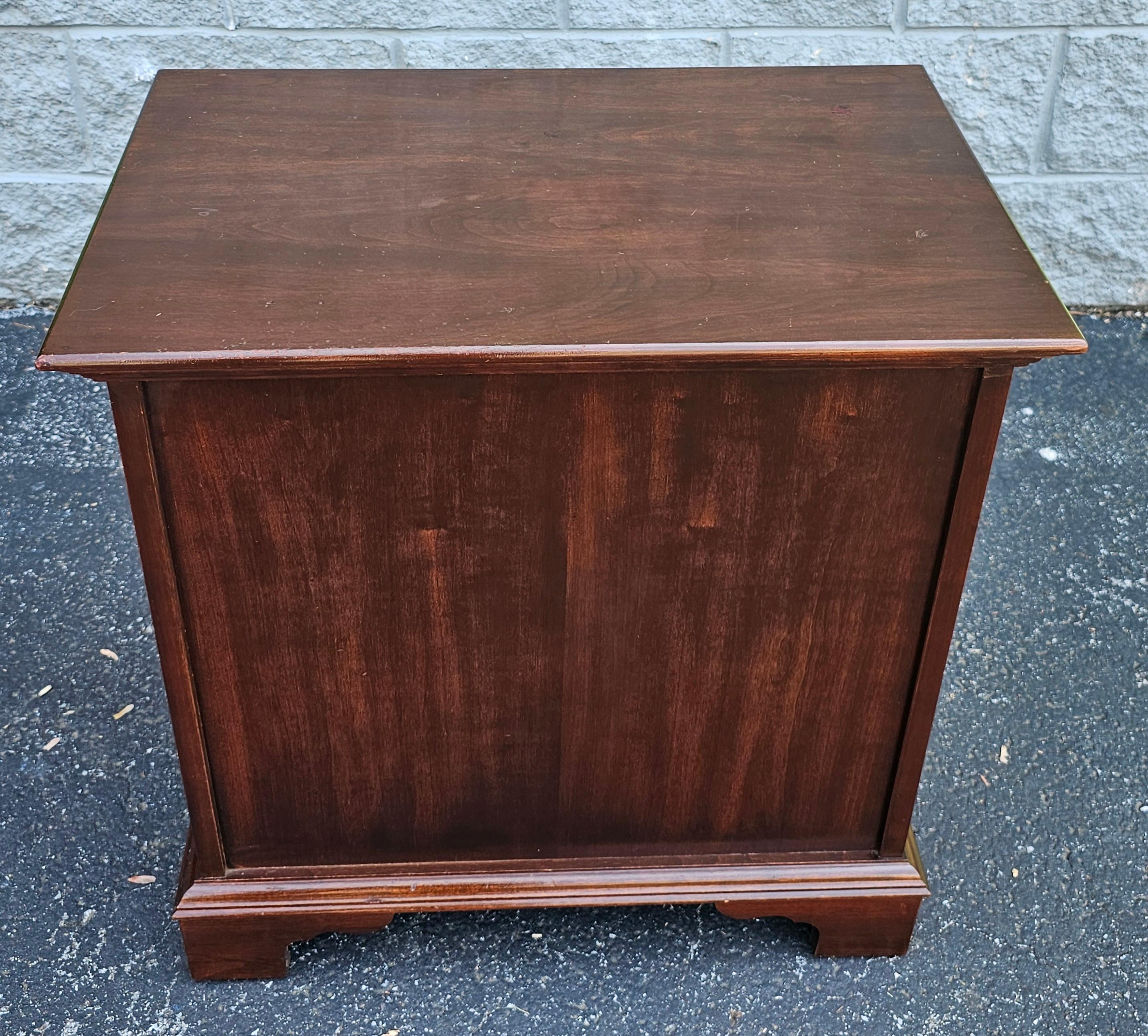 Hitchcock Chippendale Mahogany Four-Drawer Small Chest of Drawers  For Sale 2