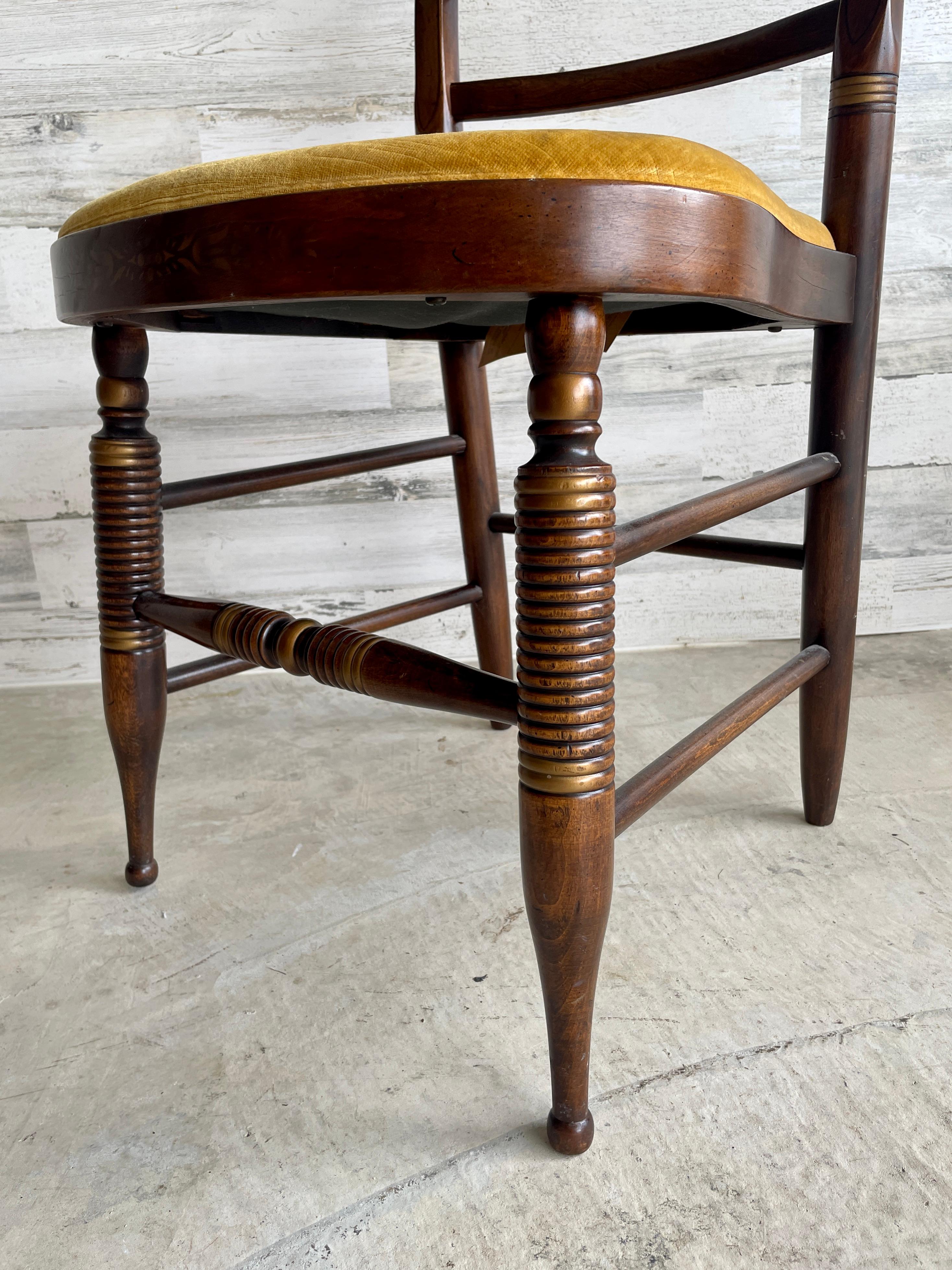 Juego de 4 sillas de comedor Hitchcock en venta 4